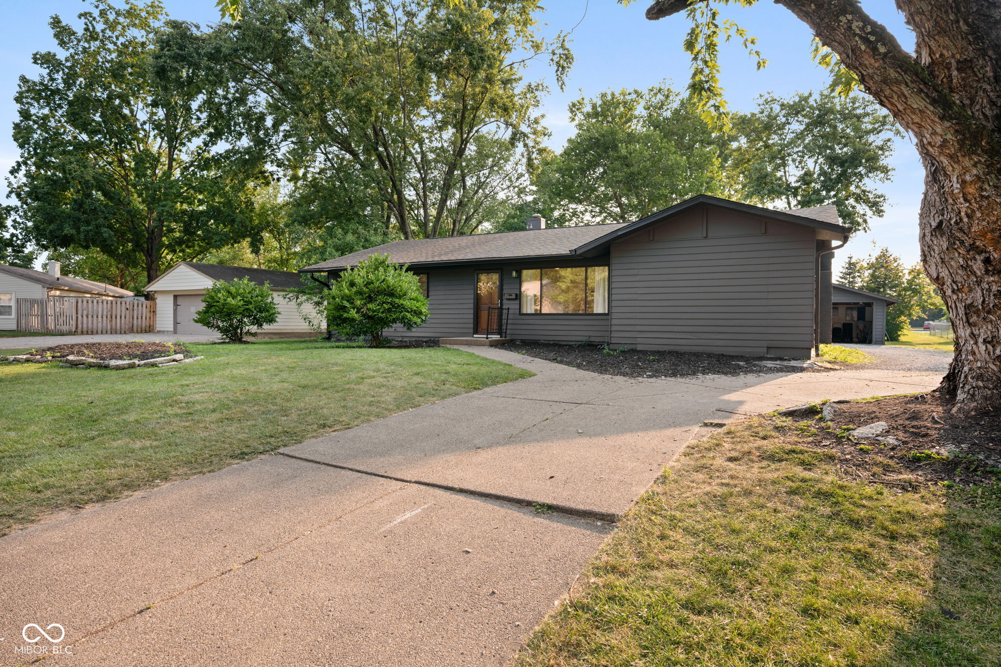 5th image of 148 Park Ln, Carmel, IN 46032 | MLS# 22114304