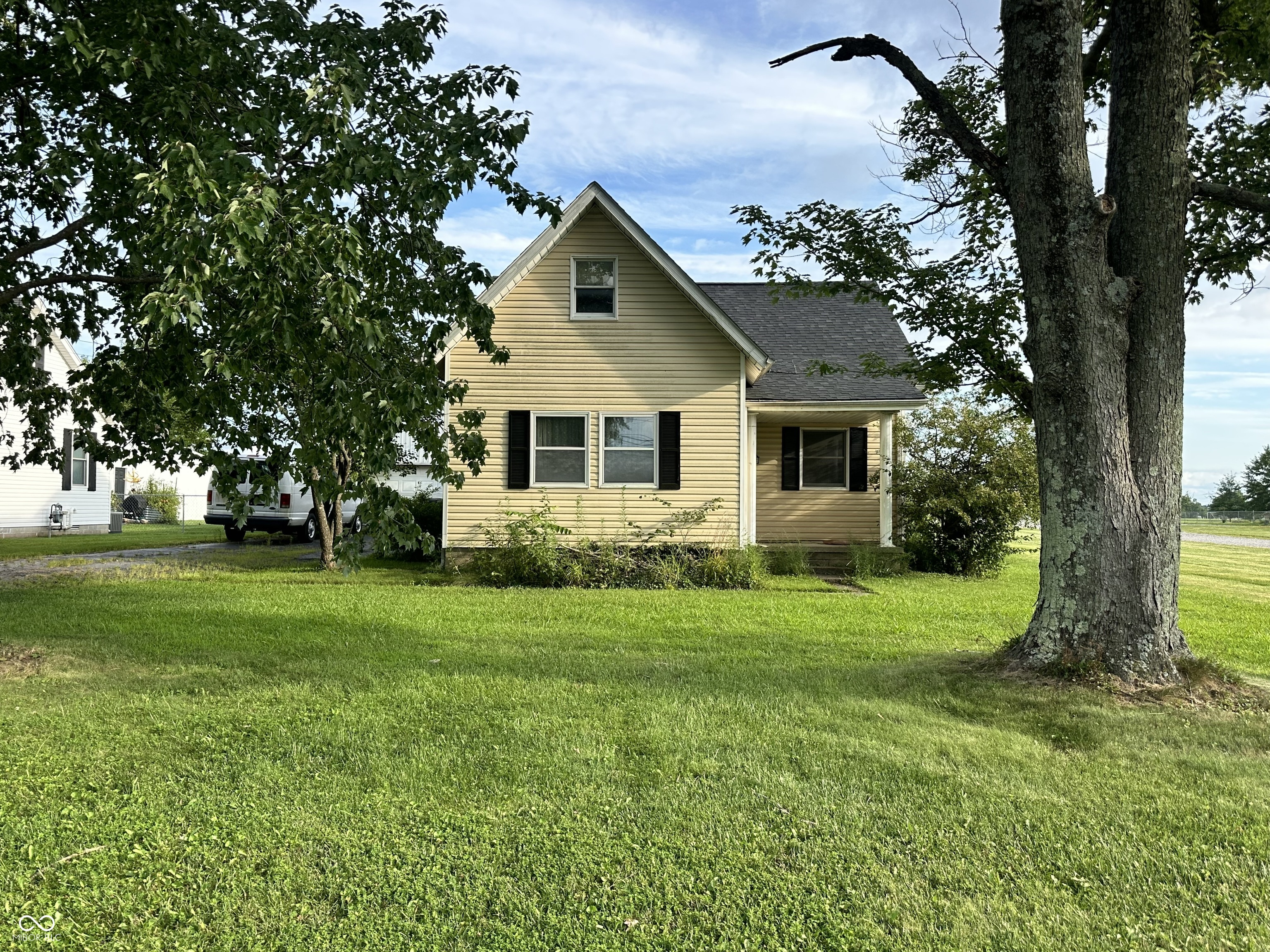 Homes for sale in Austin, IN | 277 E Main St, Austin, IN 47102 | MLS# 22114338