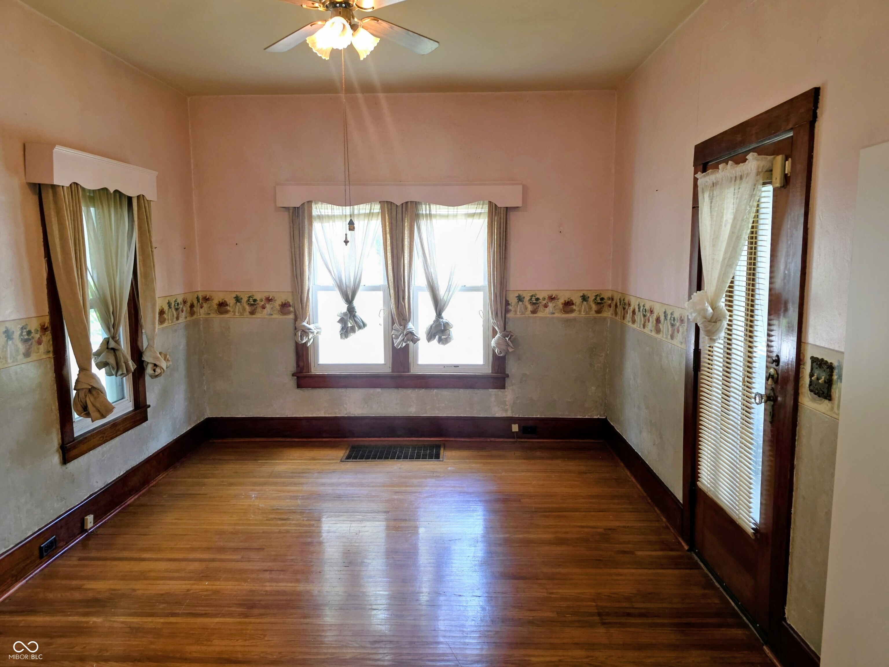 4th image of 114 N Harrison, Brazil, IN 47834 | MLS# 22114467