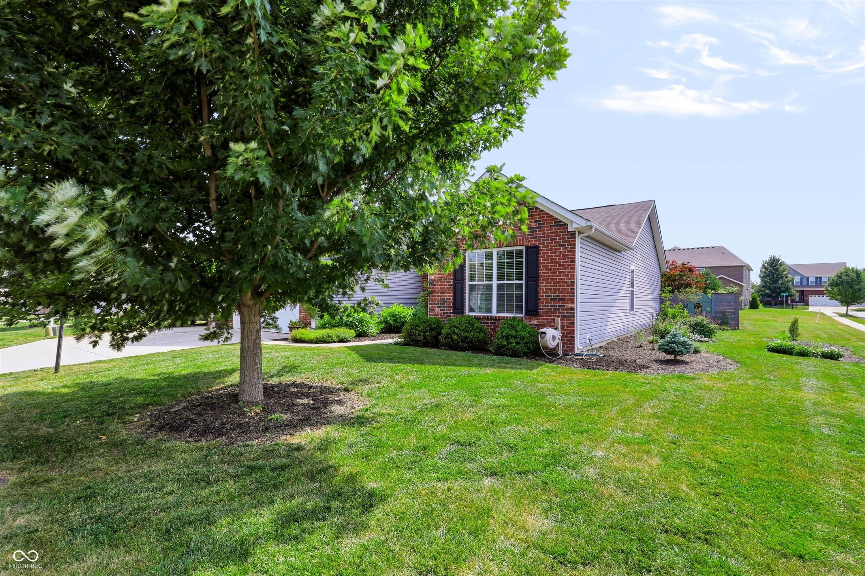 3rd image of 1645 Ballyganner Dr, Avon, IN 46123 | MLS# 22114587