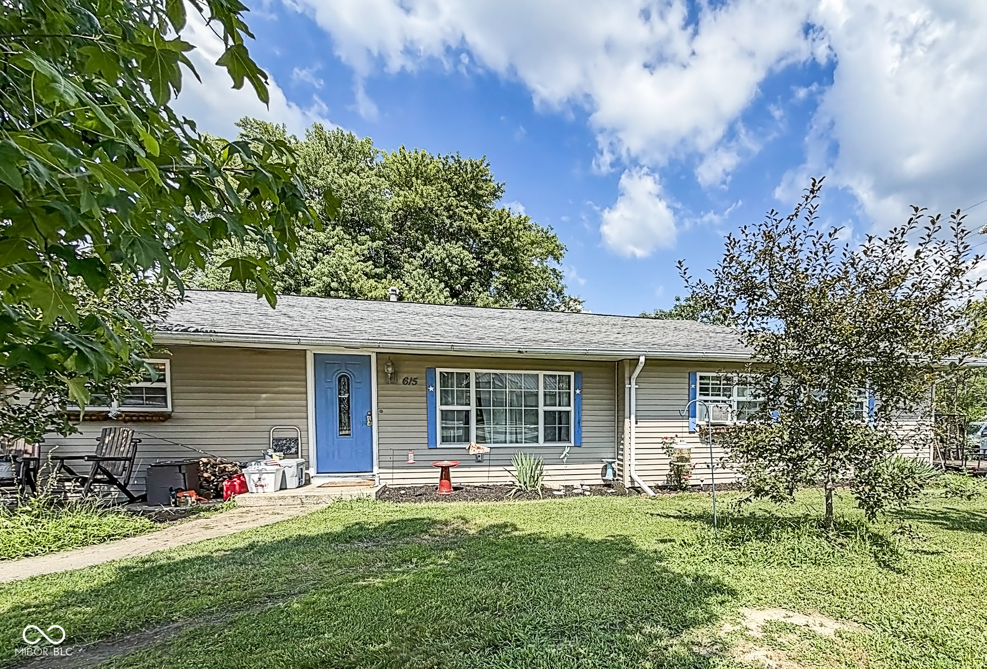 1st image of 615 S Buckeye St, Osgood, IN 47037 | MLS# 22114589