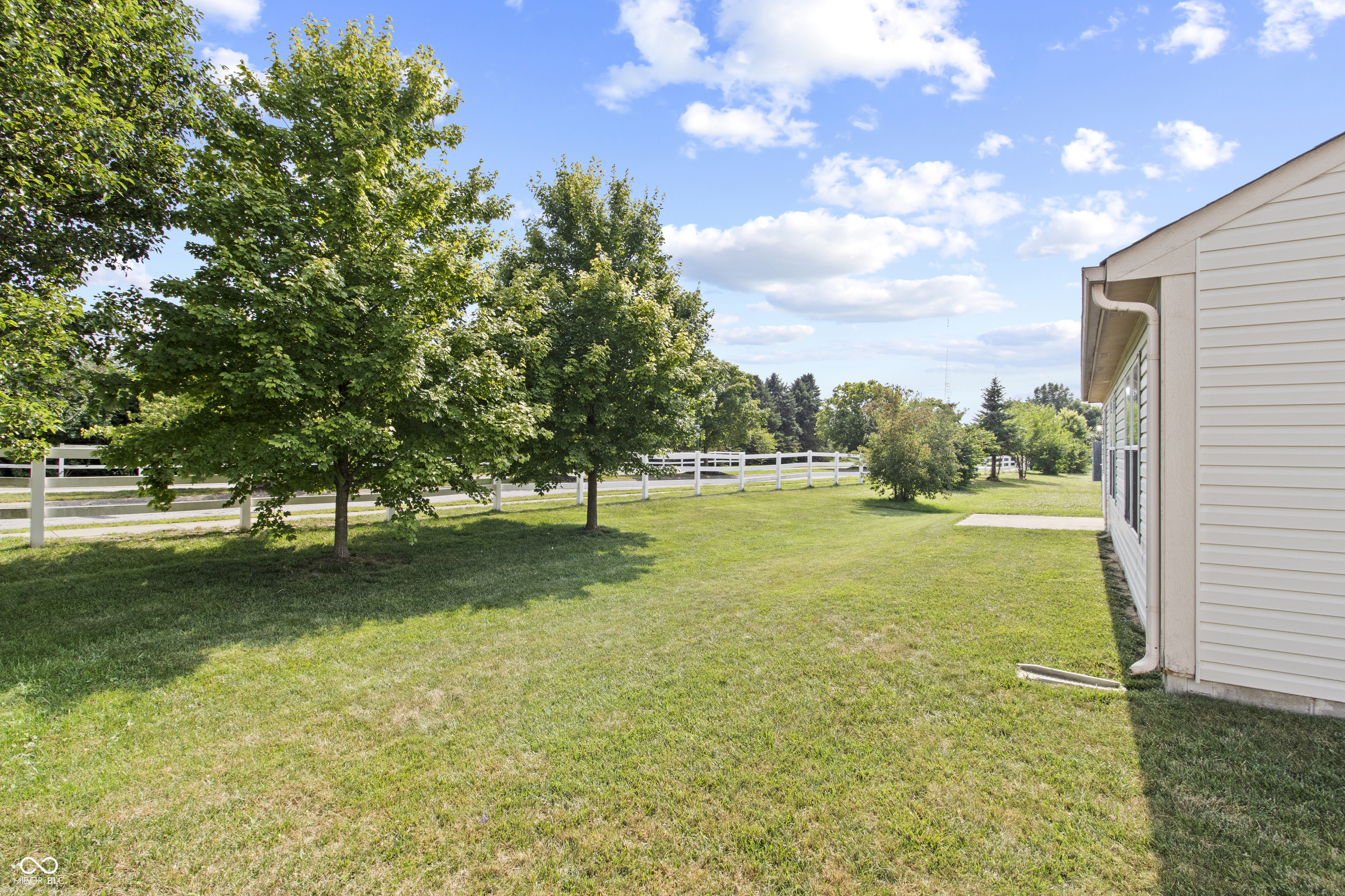 34th image of 10941 Snowdrop Wy, Indianapolis, IN 46235 | MLS# 22114677