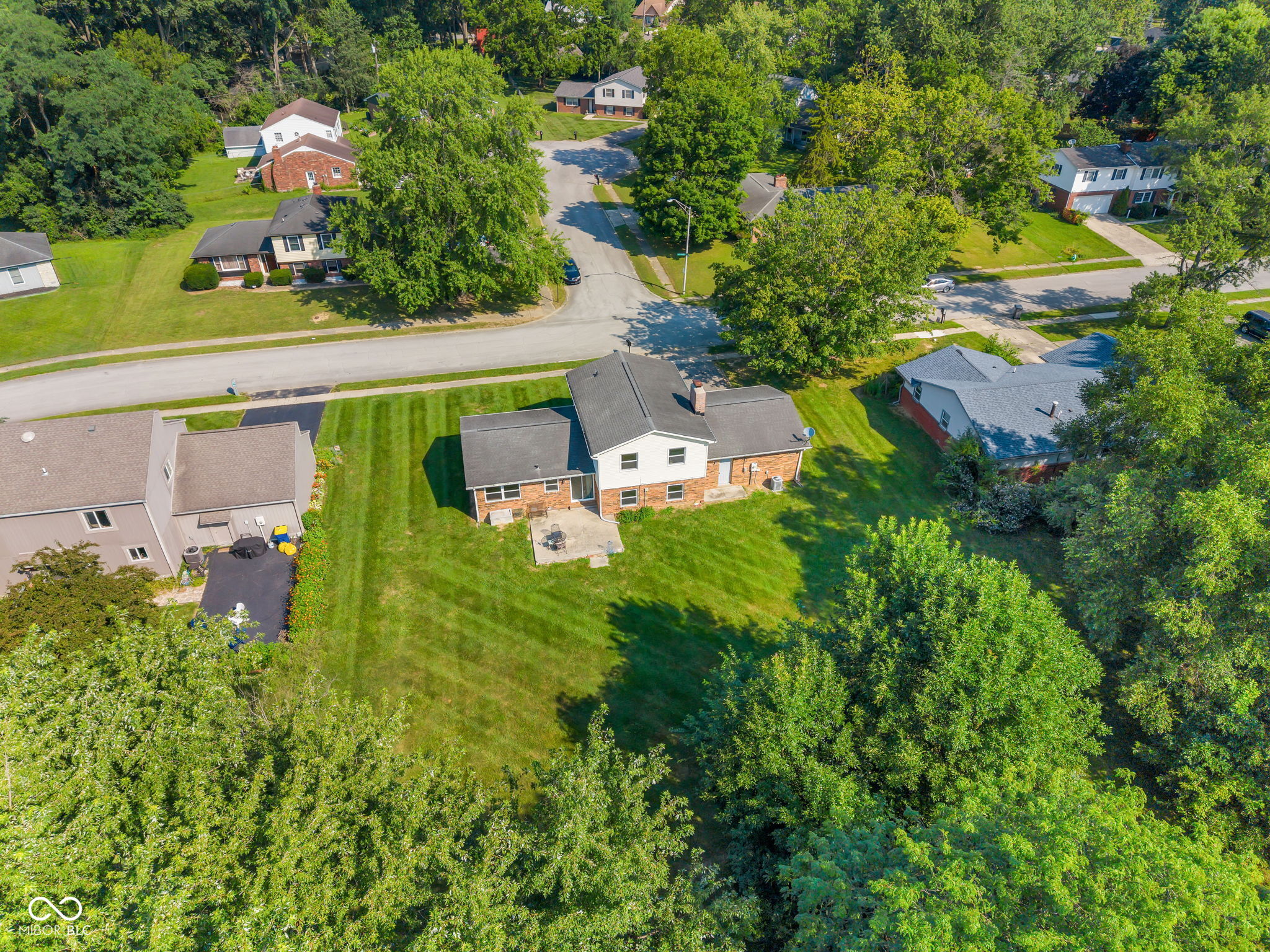 41st image of 6525 Hazelwood Ave, Indianapolis, IN 46260 | MLS# 22114730