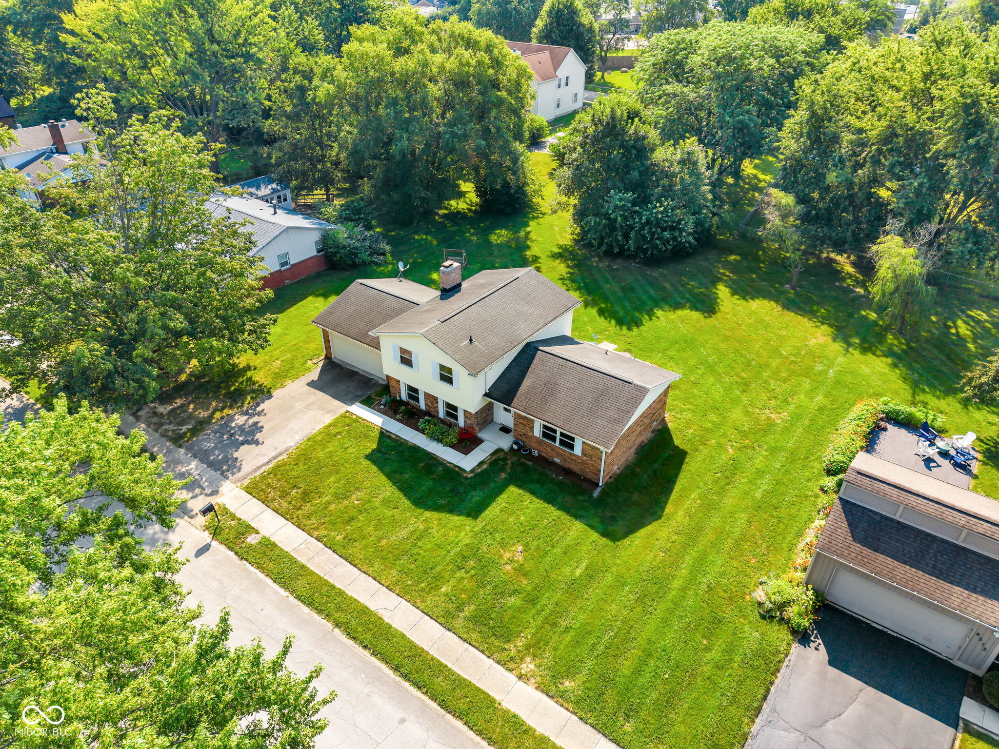 3rd image of 6525 Hazelwood Ave, Indianapolis, IN 46260 | MLS# 22114730