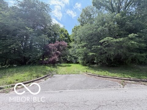 Homes for sale in Evansville, IN | 609 S Boehne Camp Rd, Evansville, IN 47712 | MLS# 22114739