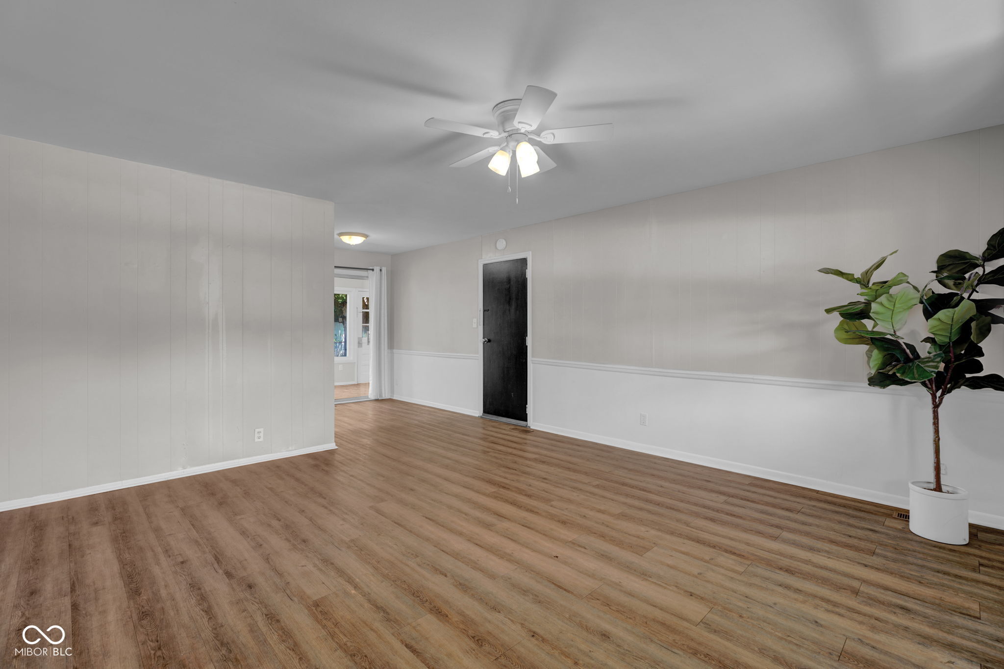 4th image of 3006 Hawcreek Blvd, Columbus, IN 47203 | MLS# 22114807
