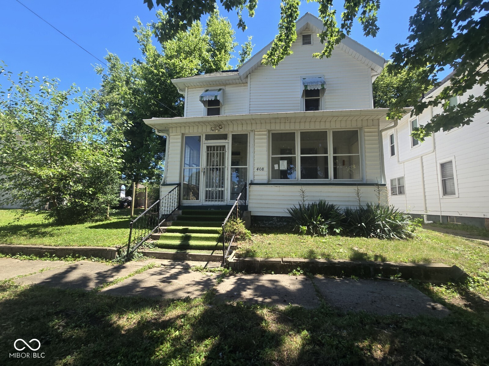 1st image of 408 Barnett St, Vincennes, IN 47591 | MLS# 22114829