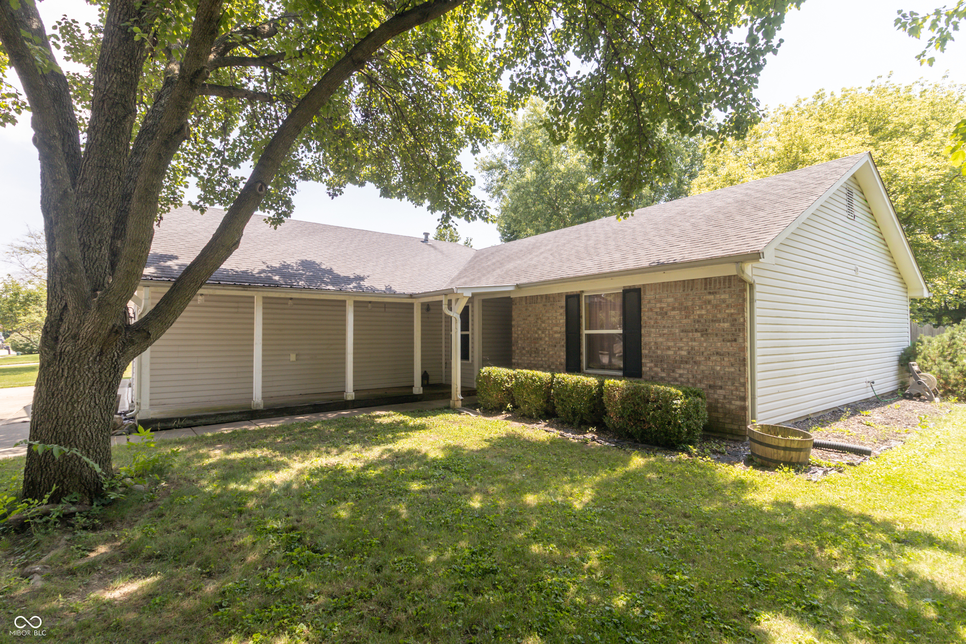 2nd image of 101 Canterbury Rd, Pendleton, IN 46064 | MLS# 22114884