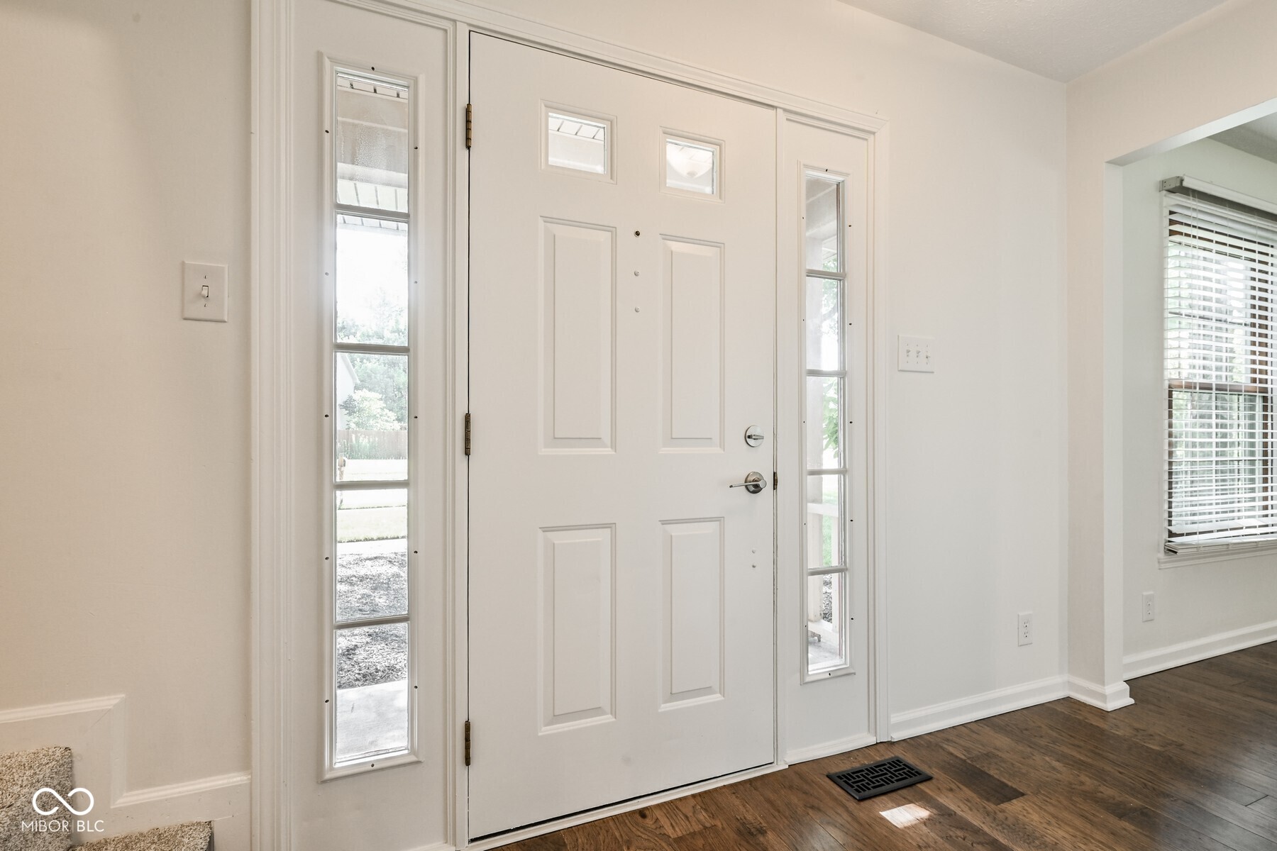 4th image of 54 Granite Dr, Carmel, IN 46032 | MLS# 22114890