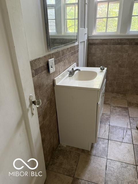 4th image of 5685 Darwin Rd, West Terre Haute, IN 47885 | MLS# 22114894