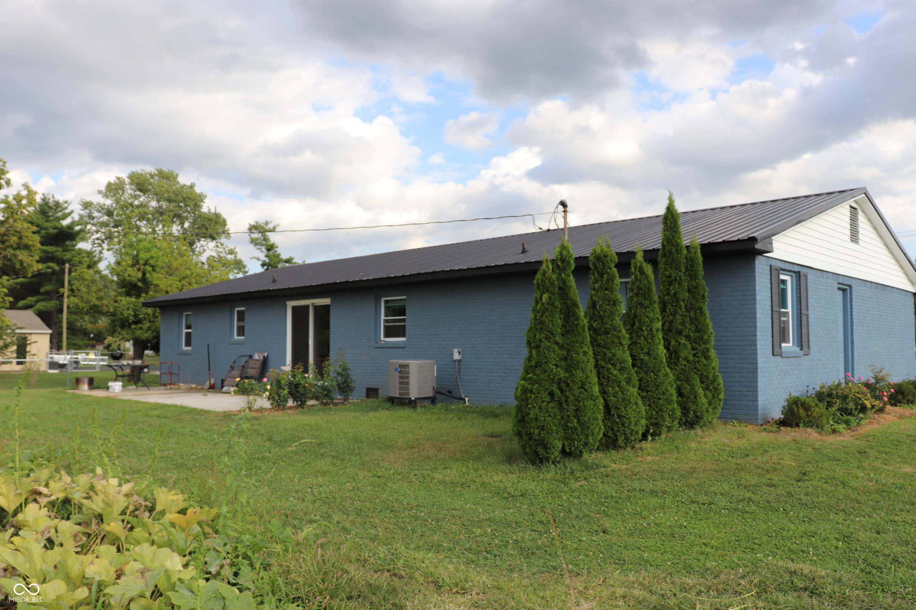 2nd image of 10978 Greenfield Ave, Noblesville, IN 46060 | MLS# 22114911