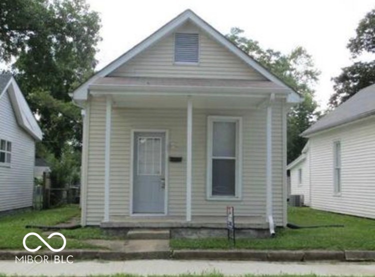 1st image of 1448 Chestnut St, Columbus, IN 47201 | MLS# 22114915