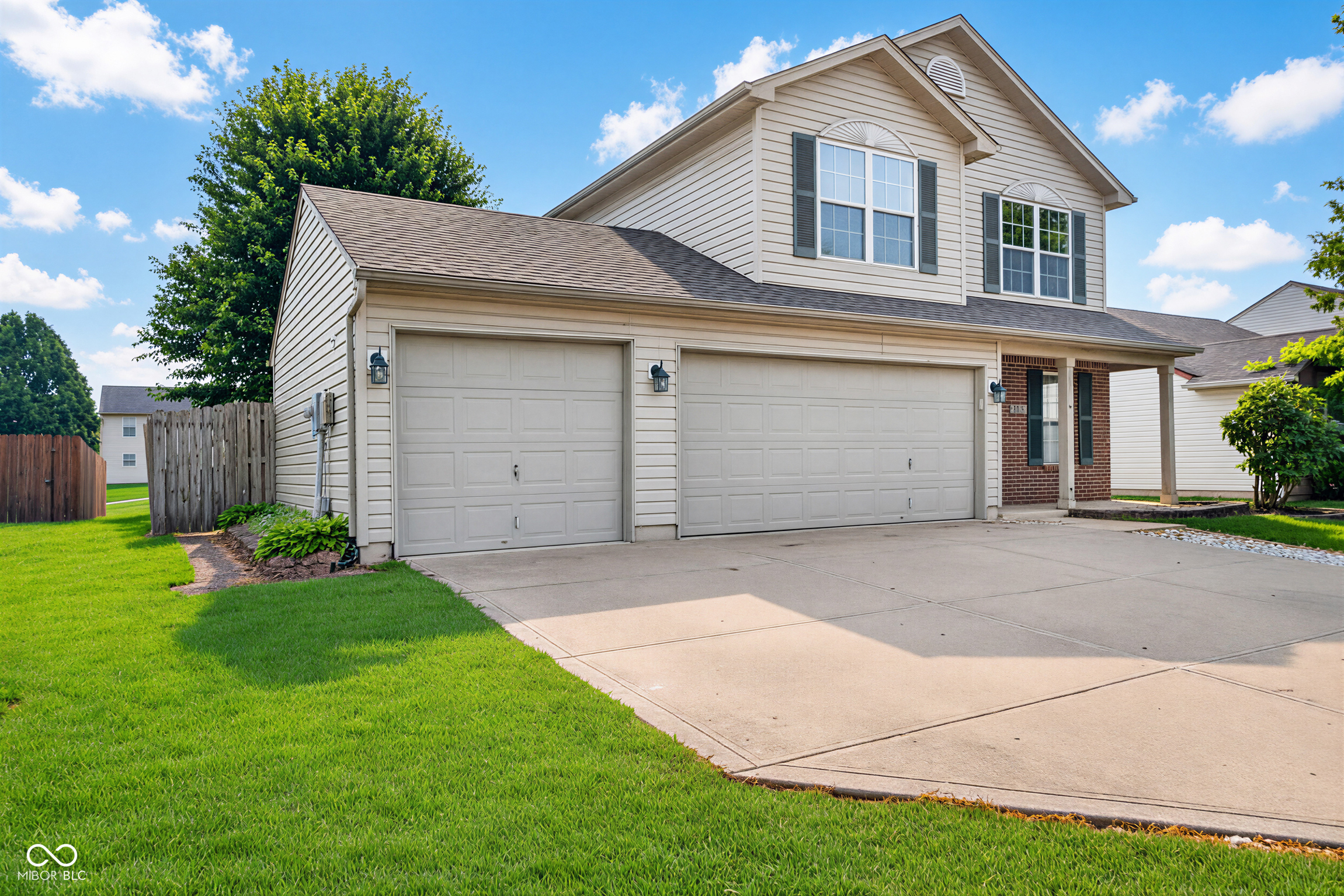 3rd image of 605 Sunmeadow Ln, Avon, IN 46123 | MLS# 22114988