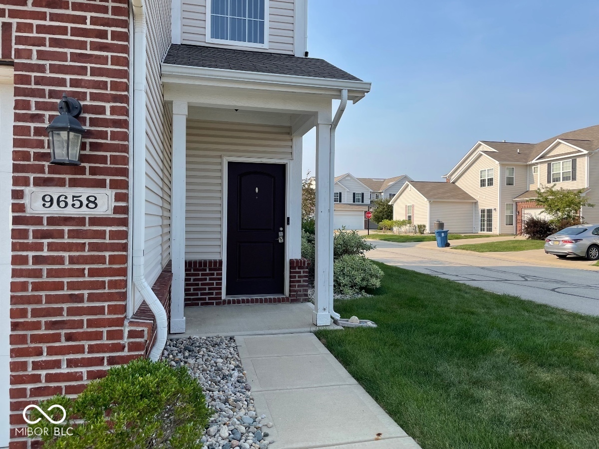 2nd image of 9658 Calamus Dr, Noblesville, IN 46060 | MLS# 22115000