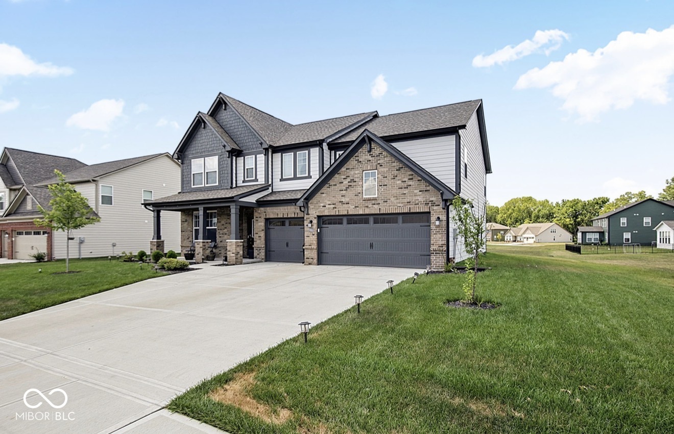 4th image of 4228 Brocket Dr, Greenwood, IN 46143 | MLS# 22115011