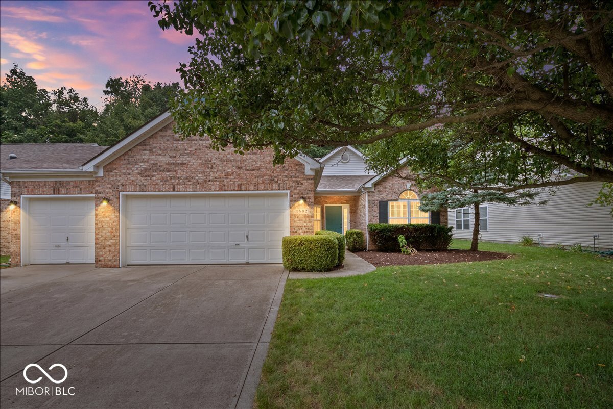 3rd image of 5882 Lost Oaks Dr, Carmel, IN 46033 | MLS# 22115193