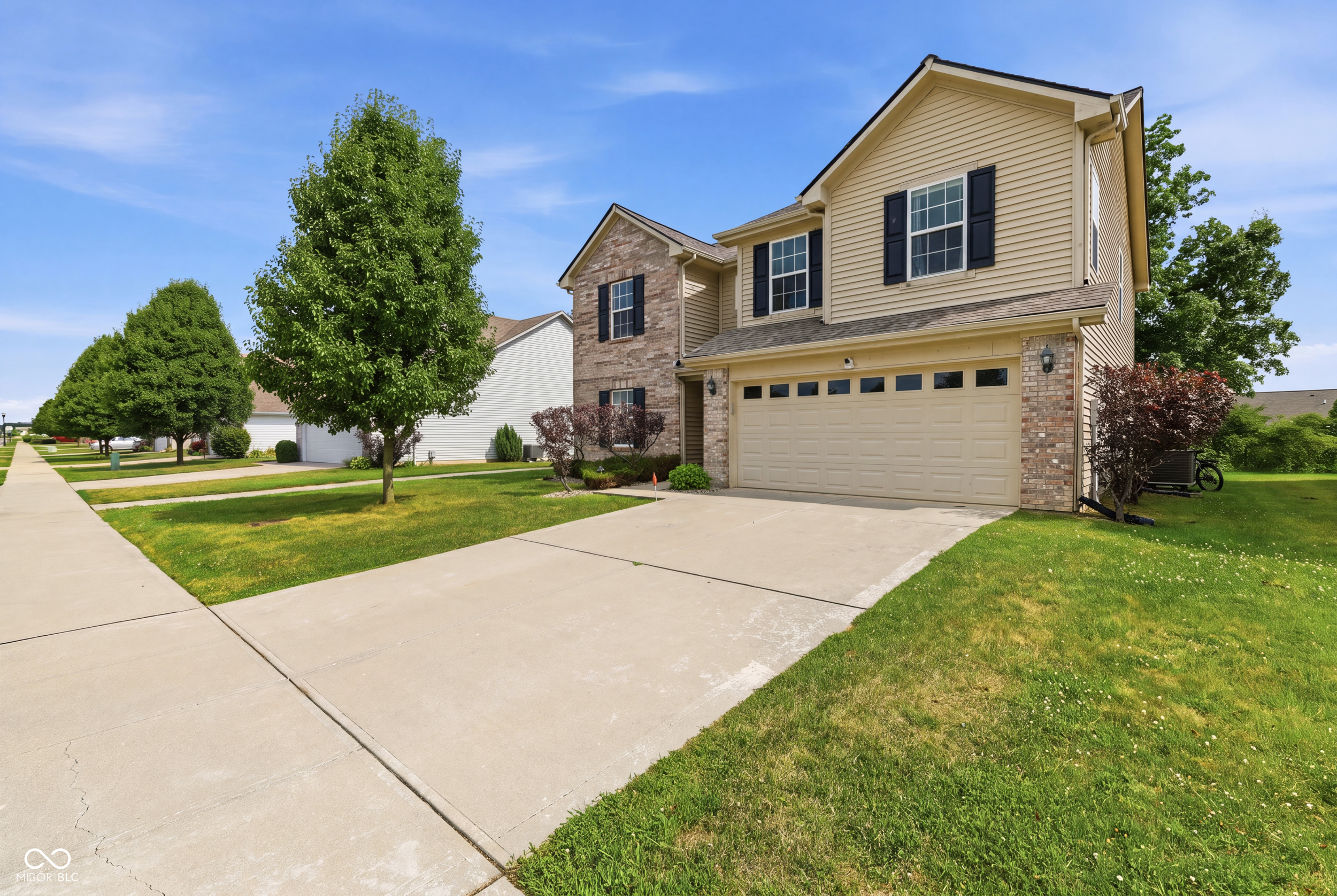 2nd image of 903 Ogala Dr, Westfield, IN 46074 | MLS# 22115268