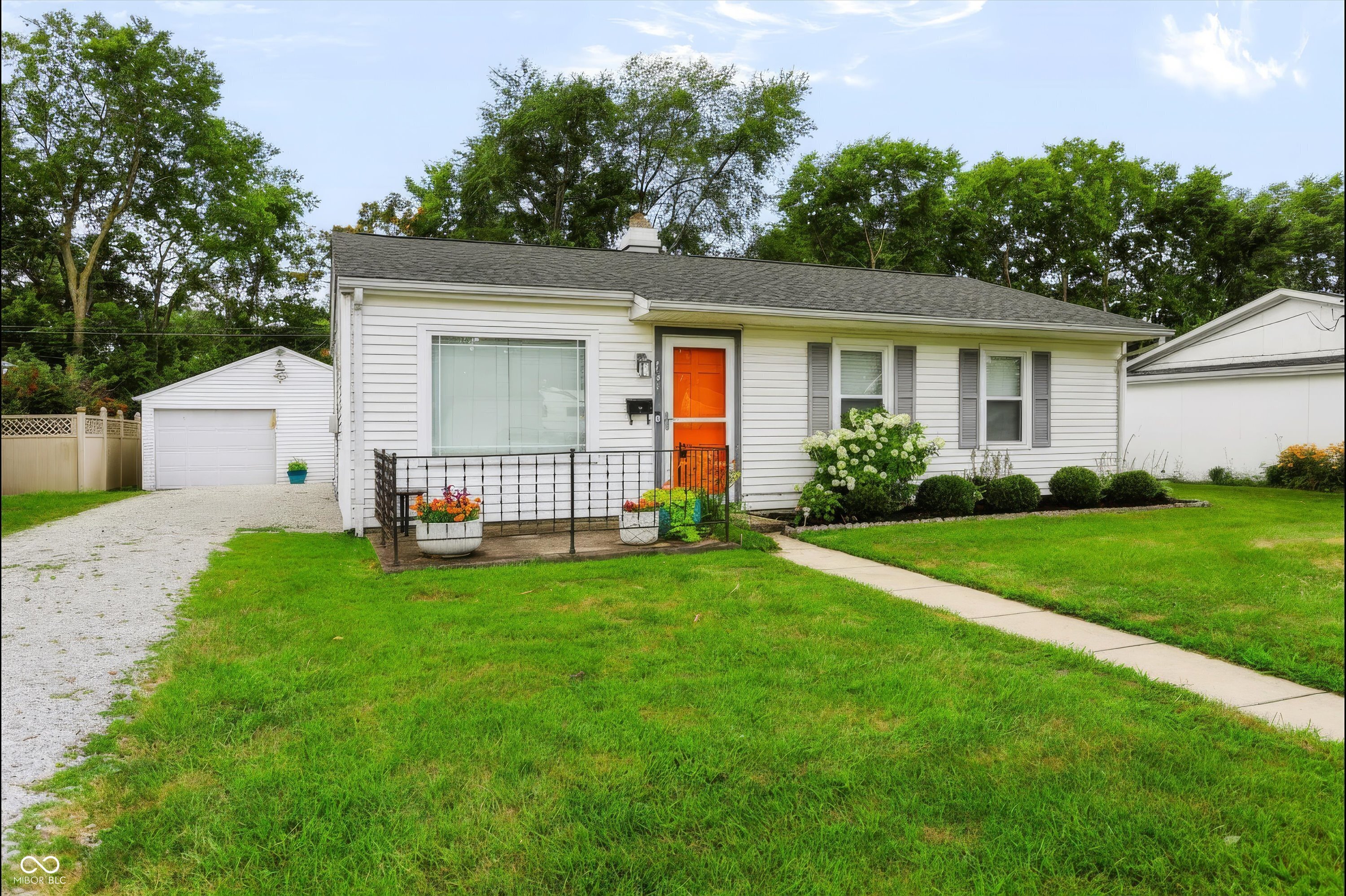 3rd image of 701 Eberhart Dr, Shelbyville, IN 46176 | MLS# 22115355