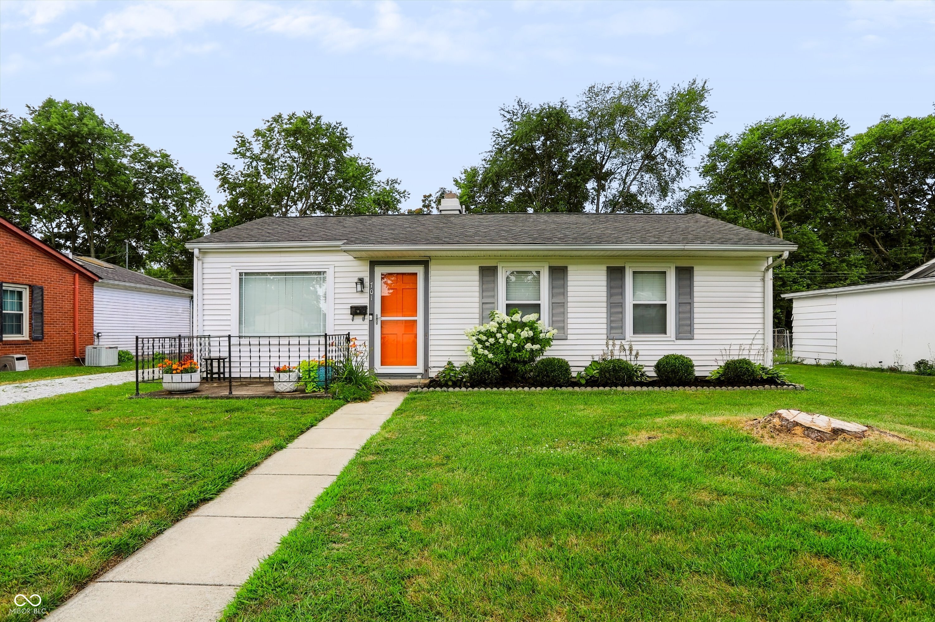 1st image of 701 Eberhart Dr, Shelbyville, IN 46176 | MLS# 22115355