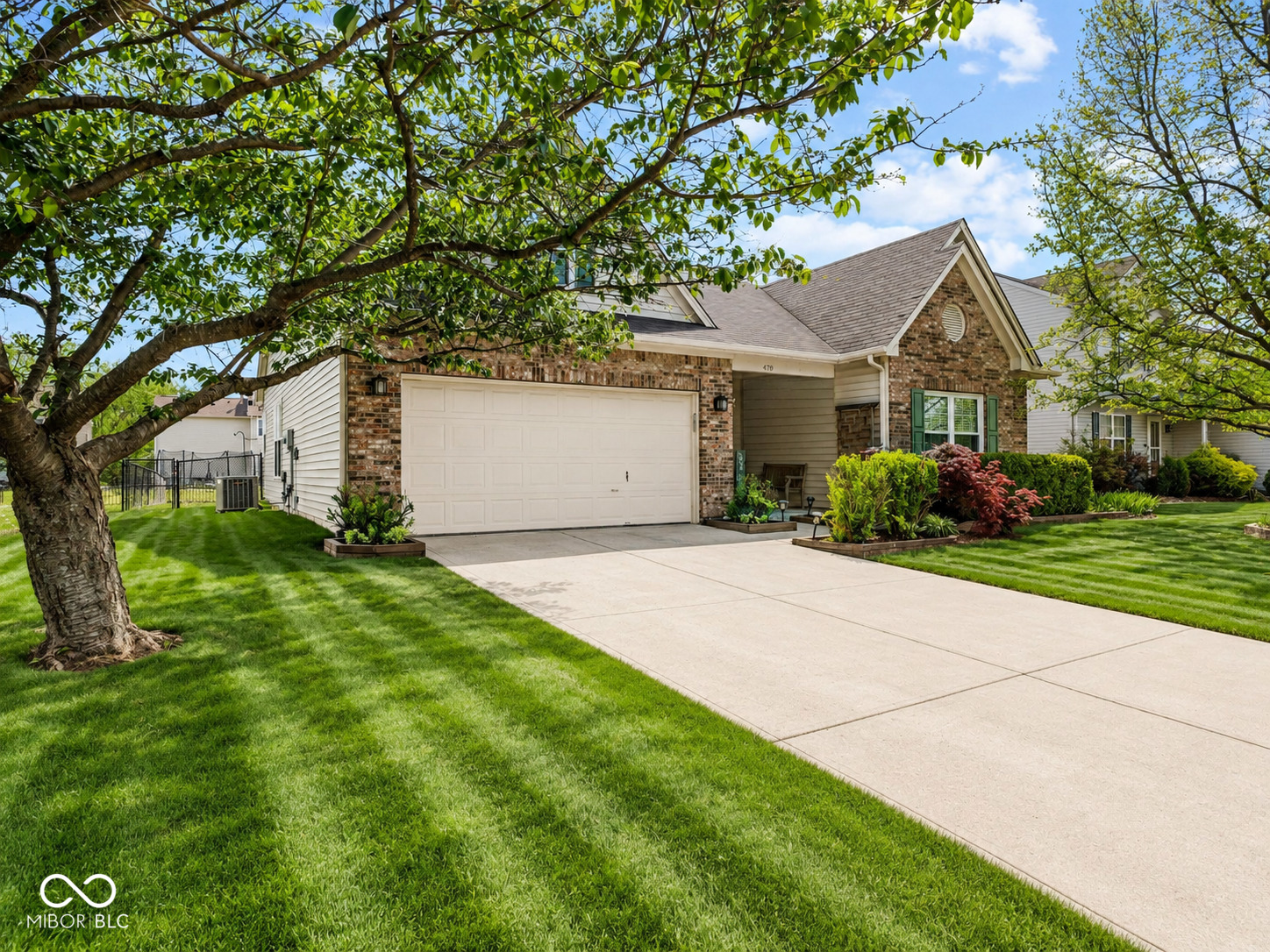2nd image of 479 Alton Dr, Greenwood, IN 46143 | MLS# 22115439