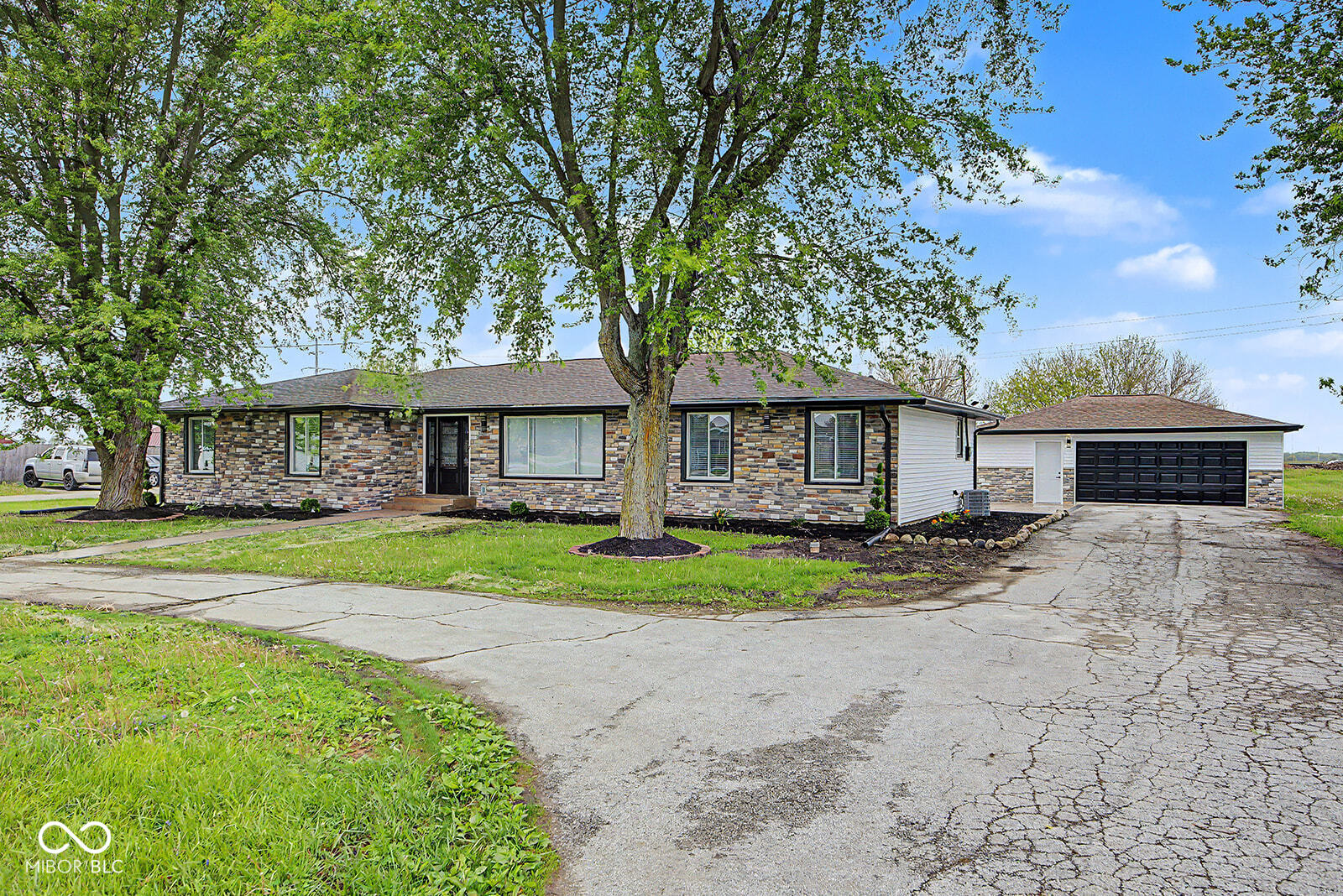 2nd image of 2612 E Michigantown Rd, Frankfort, IN 46041 | MLS# 22115518