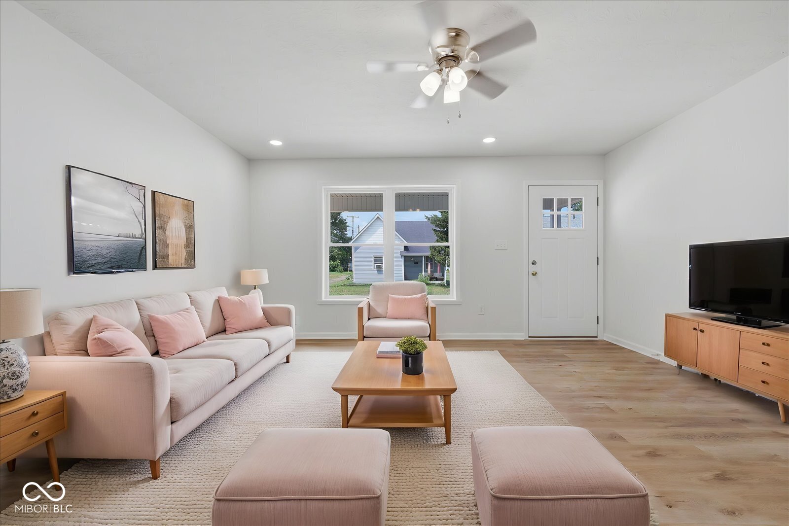 3rd image of 734 Center St, Shelbyville, IN 46176 | MLS# 22115539