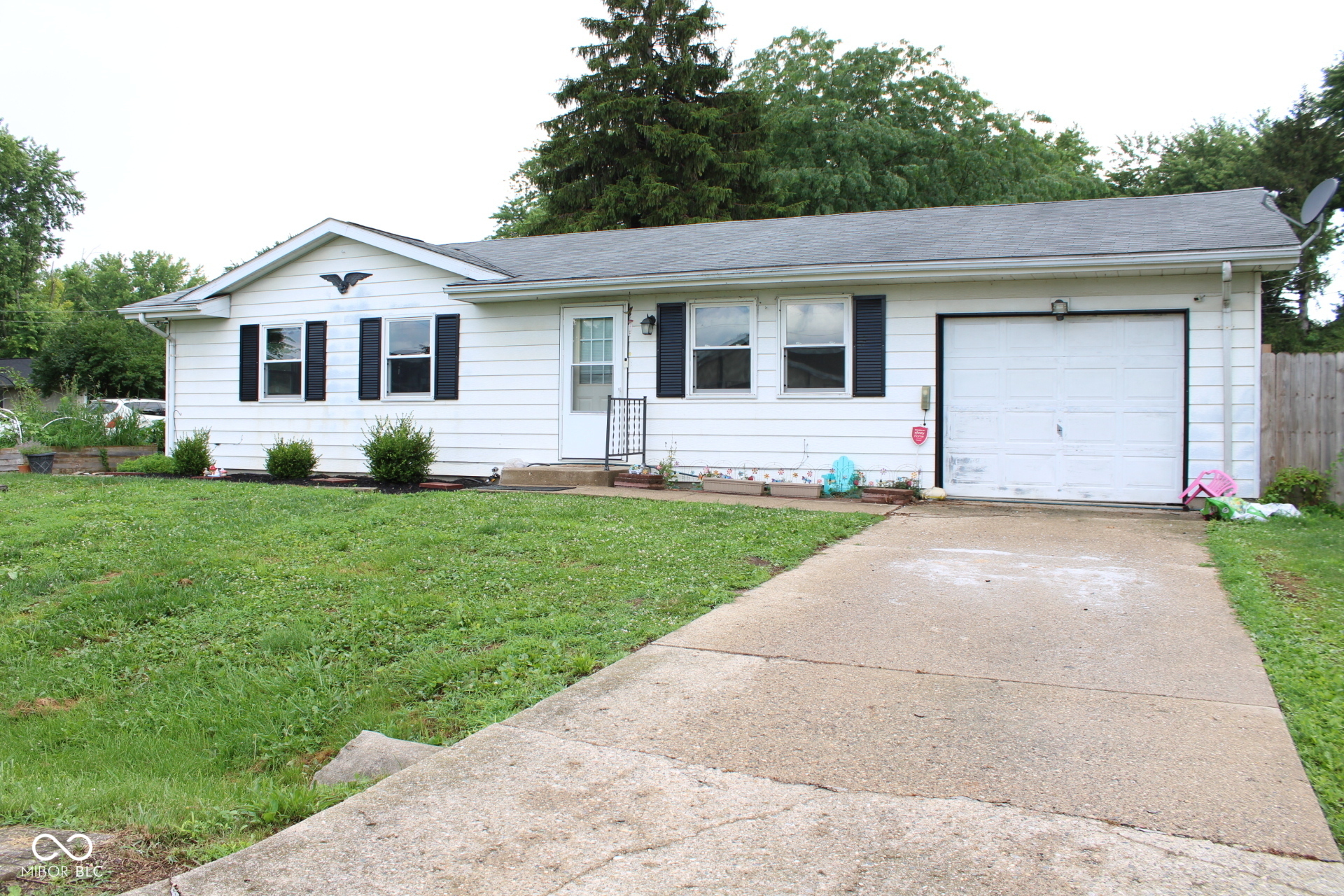 1st image of 321 Vicksburg Ln, West Lafayette, IN 47906 | MLS# 22115548