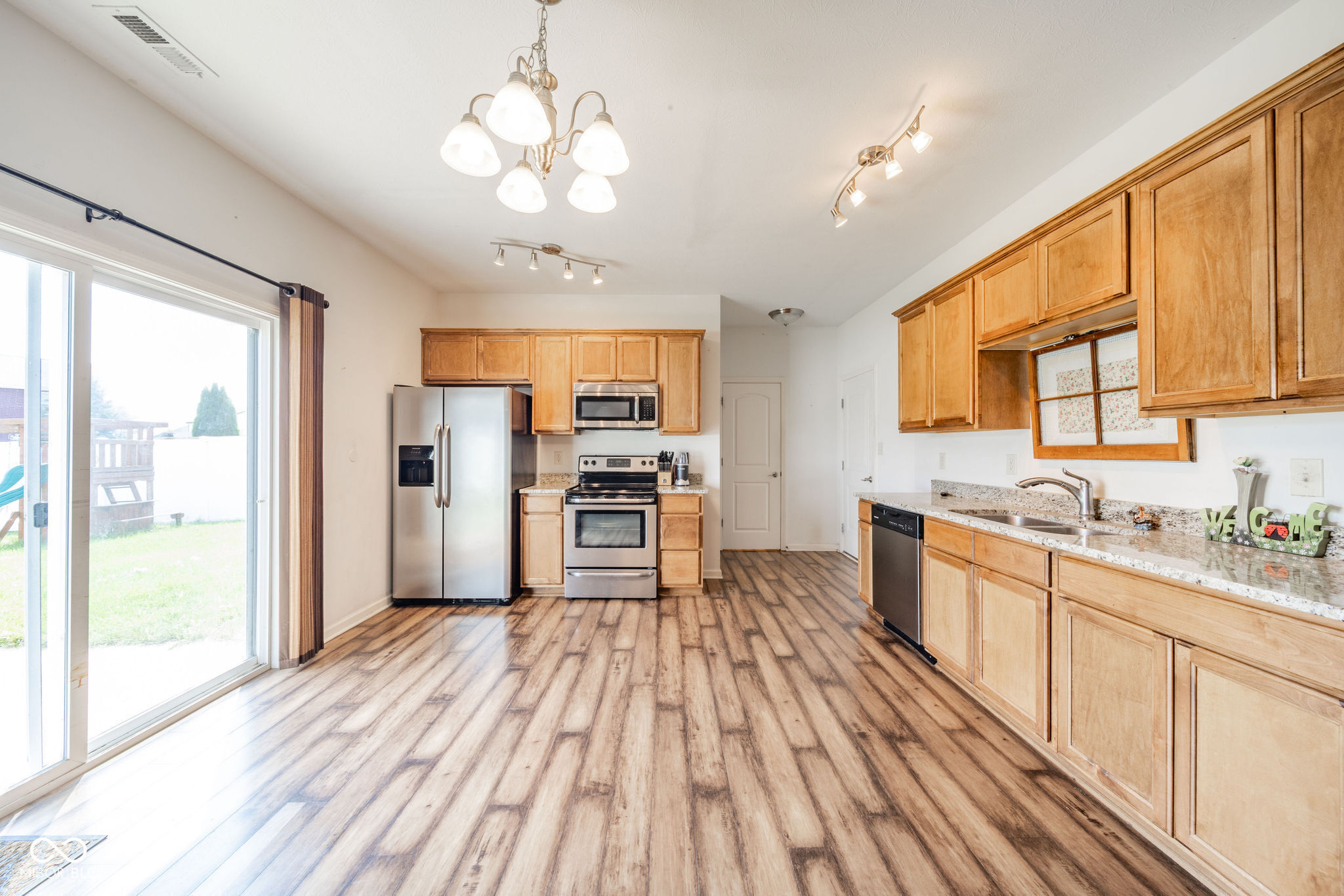 4th image of 1685 Fair Weather Dr, Pendleton, IN 46064 | MLS# 22115625