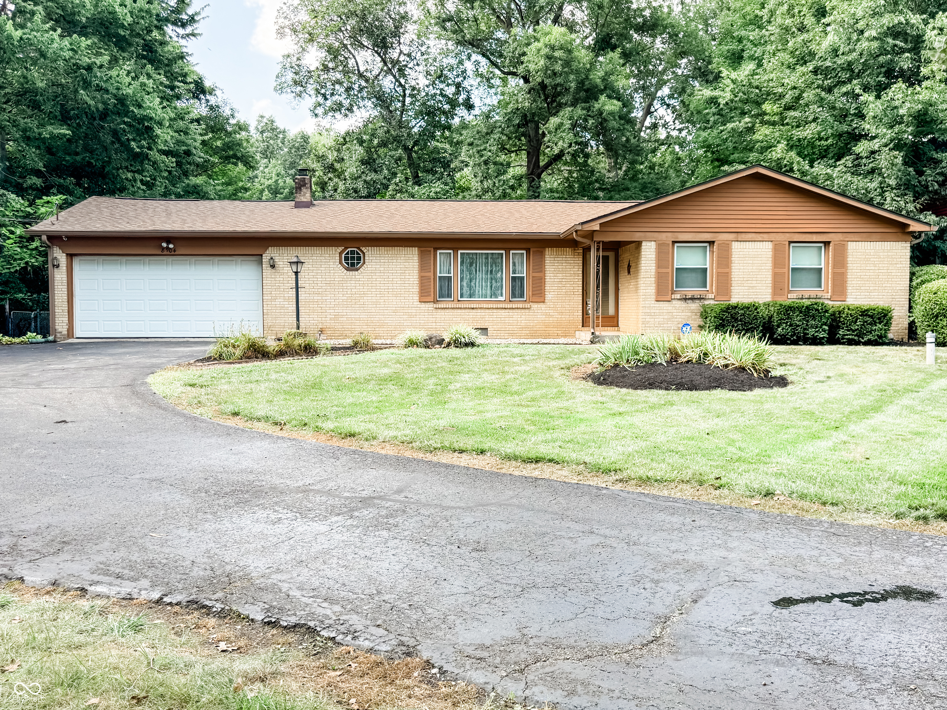 Homes for sale in Camby, IN | 8904 Camby Rd, Camby, IN 46113 | MLS# 22115626