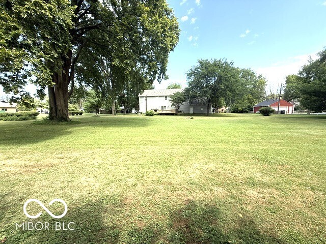 32nd image of 1 Elm Tree Ct, Greenwood, IN 46142 | MLS# 22115640