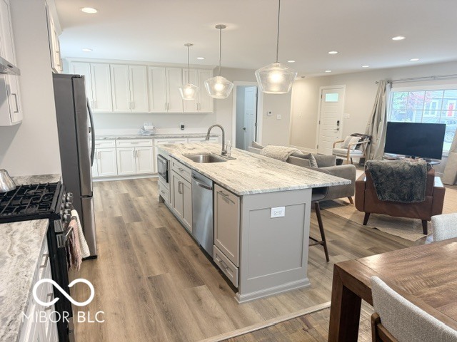 5th image of 1 Elm Tree Ct, Greenwood, IN 46142 | MLS# 22115640
