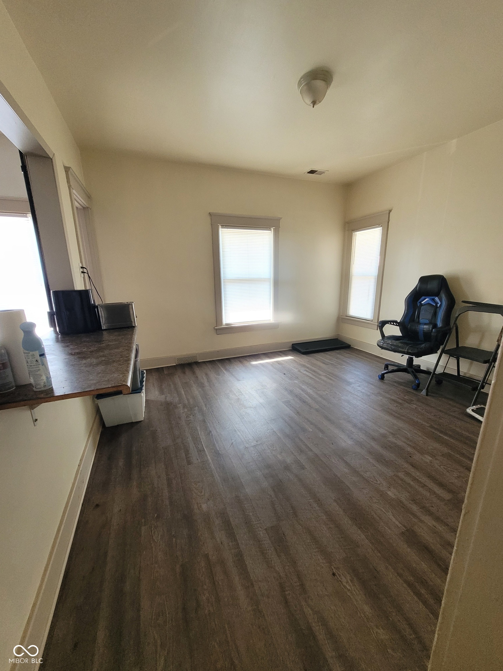 3rd image of 4 Waltham St, Hammond, IN 46320 | MLS# 22115669