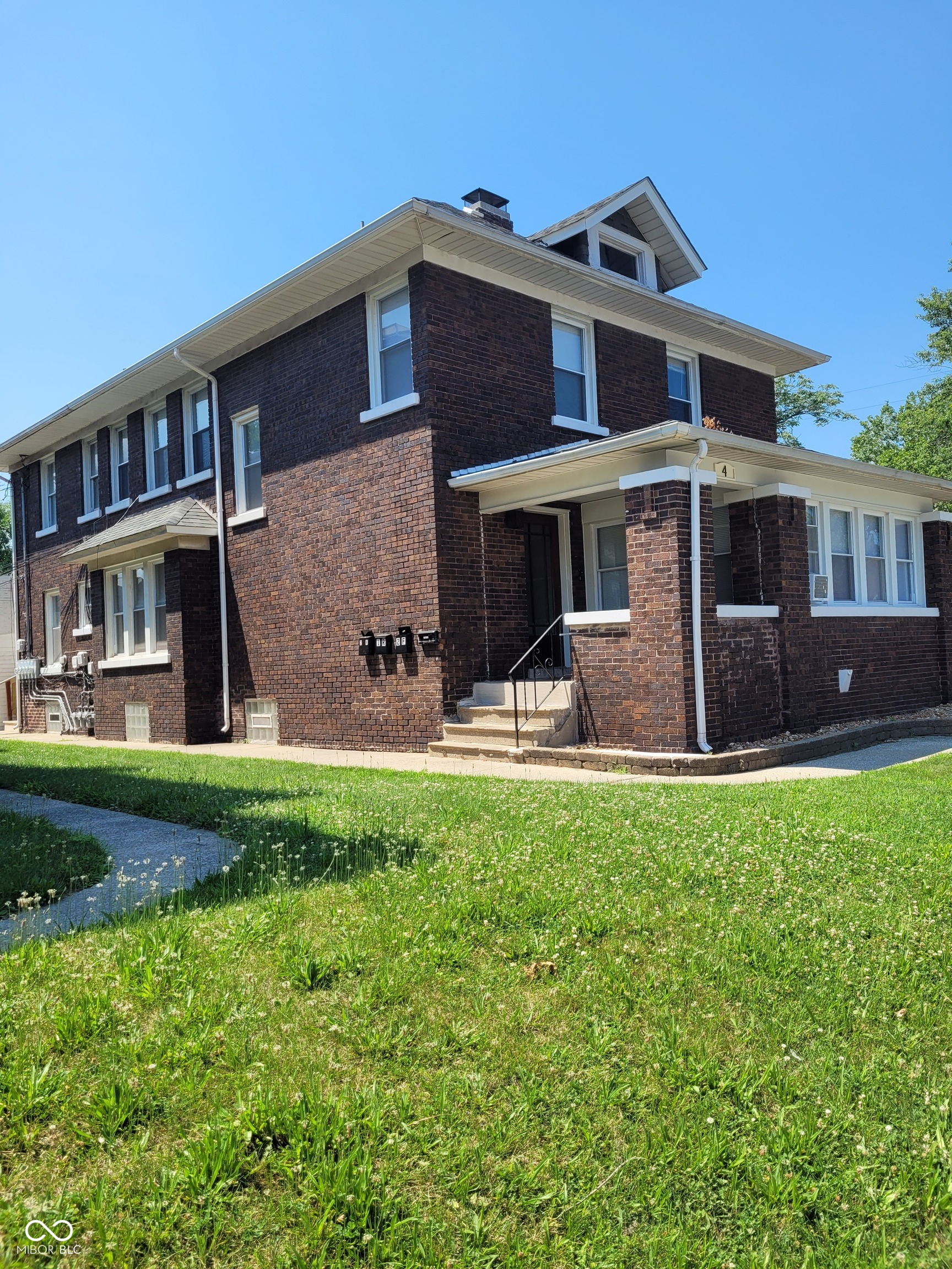 2nd image of 4 Waltham St, Hammond, IN 46320 | MLS# 22115669