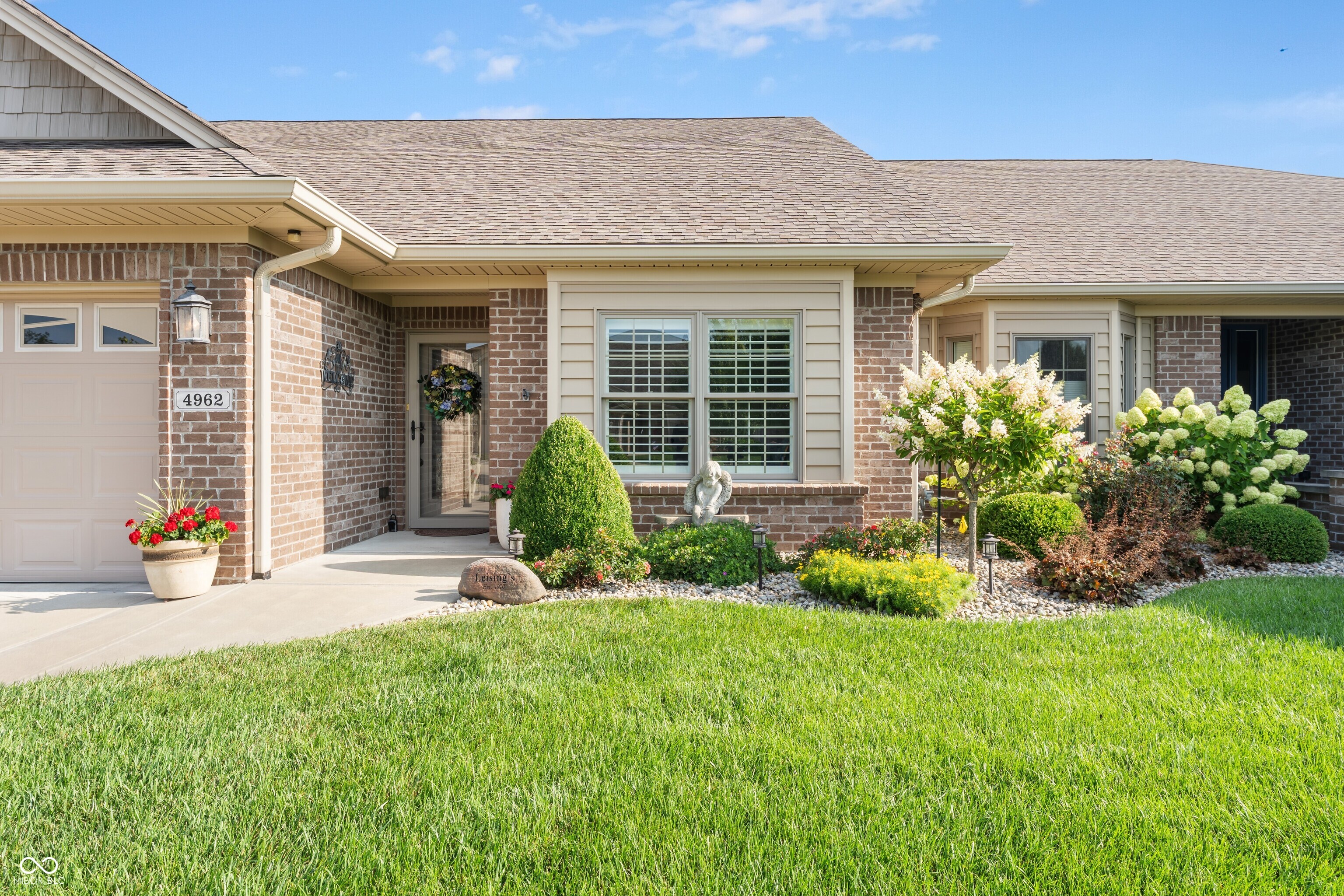 2nd image of 4962 Delray Dr, Columbus, IN 47203 | MLS# 22115685