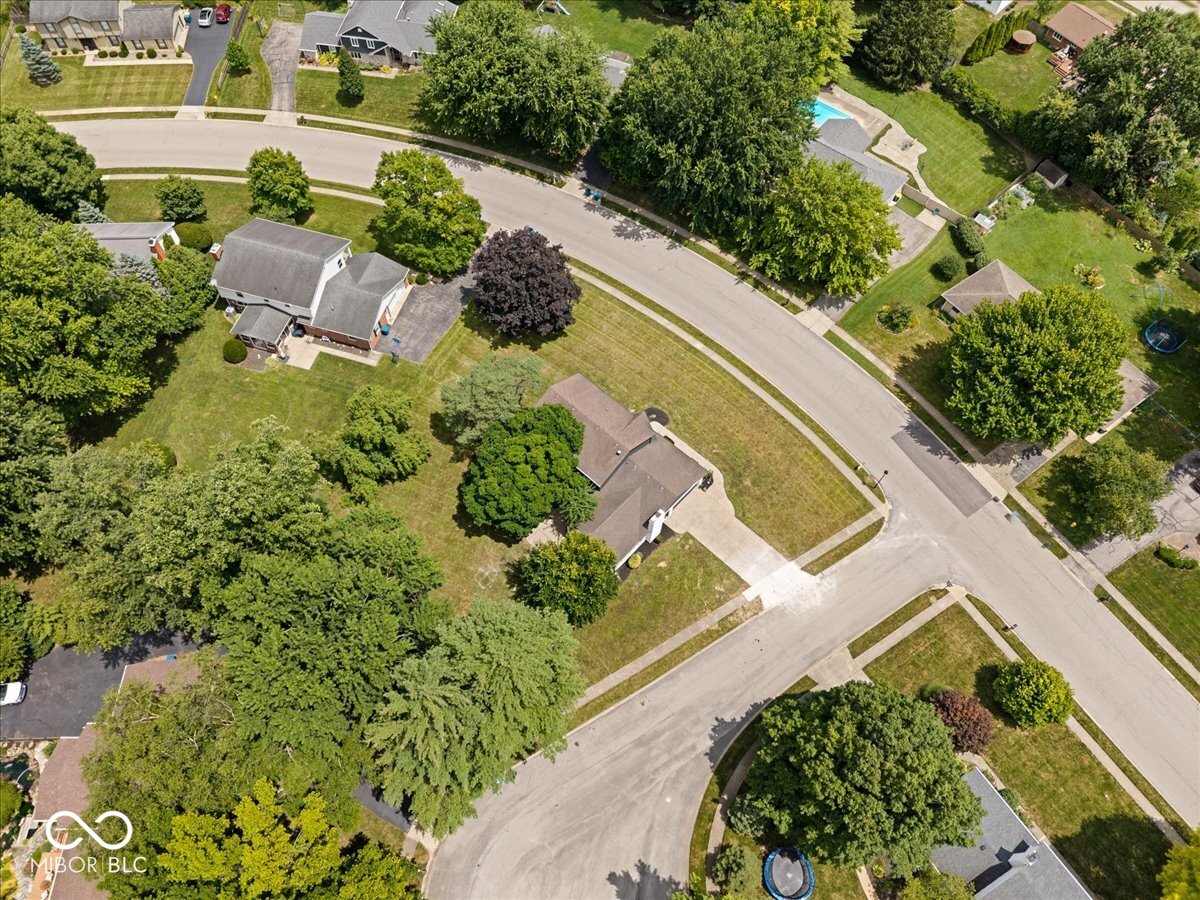 62nd image of 10806 E Lakeshore Dr, Carmel, IN 46033 | MLS# 22115759