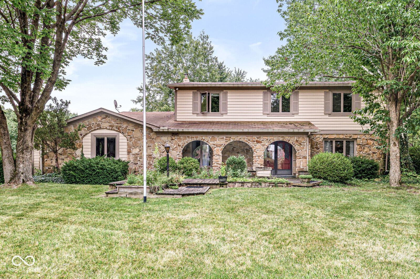 2nd image of 296 Ironwood Ct, Carmel, IN 46033 | MLS# 22115855