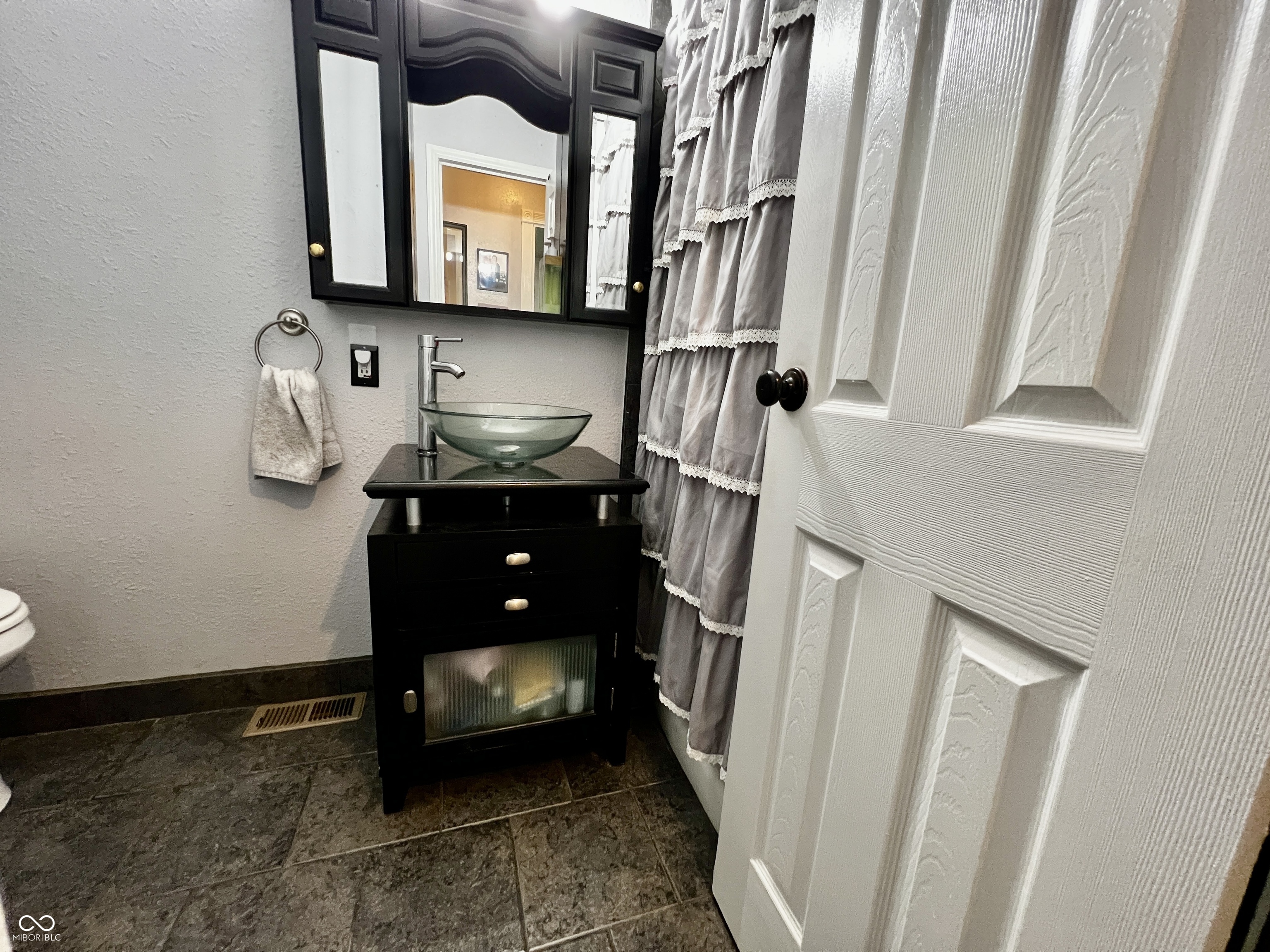 5th image of 931 E Mckay Rd, Shelbyville, IN 46176 | MLS# 22116011