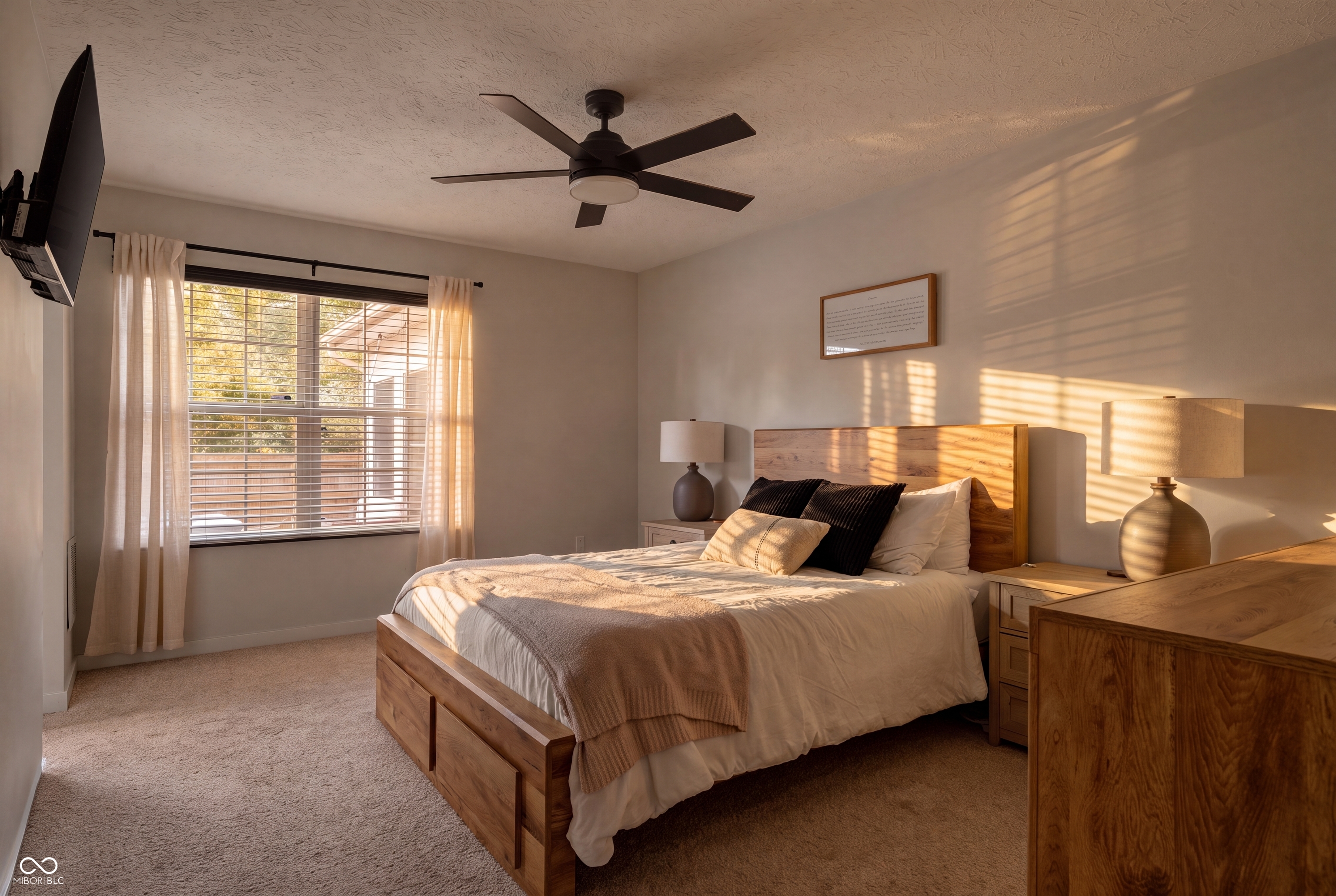 3rd image of 8403 Inland Dr, Avon, IN 46123 | MLS# 22116031