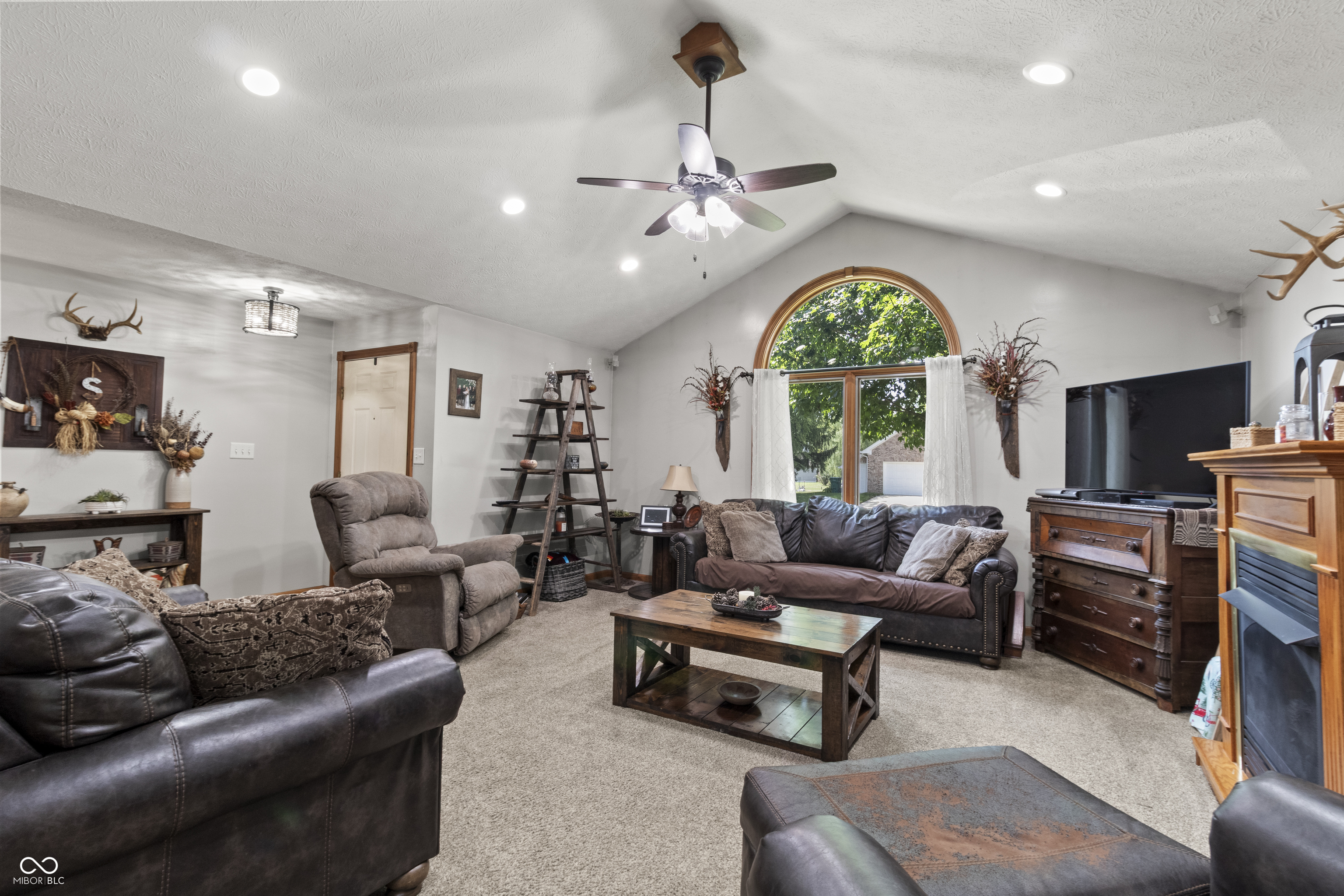 5th image of 1135 Crystal Ct, Avon, IN 46123 | MLS# 22116087