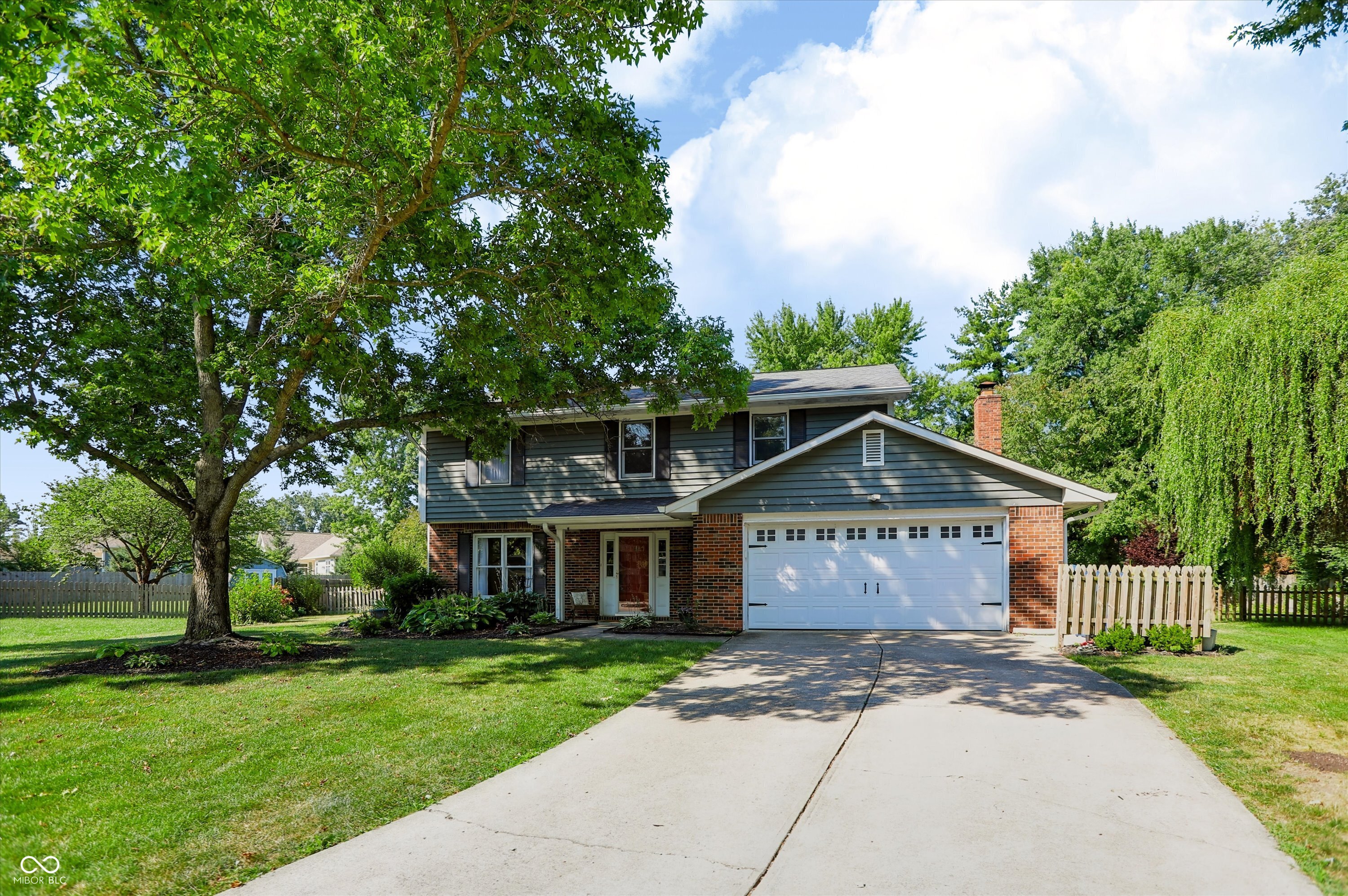 3rd image of 60 Waterford Ct, Zionsville, IN 46077 | MLS# 22116092