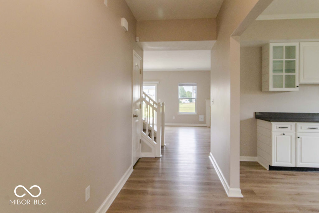 5th image of 1497 Windborne Ln, Greenwood, IN 46143 | MLS# 22116104