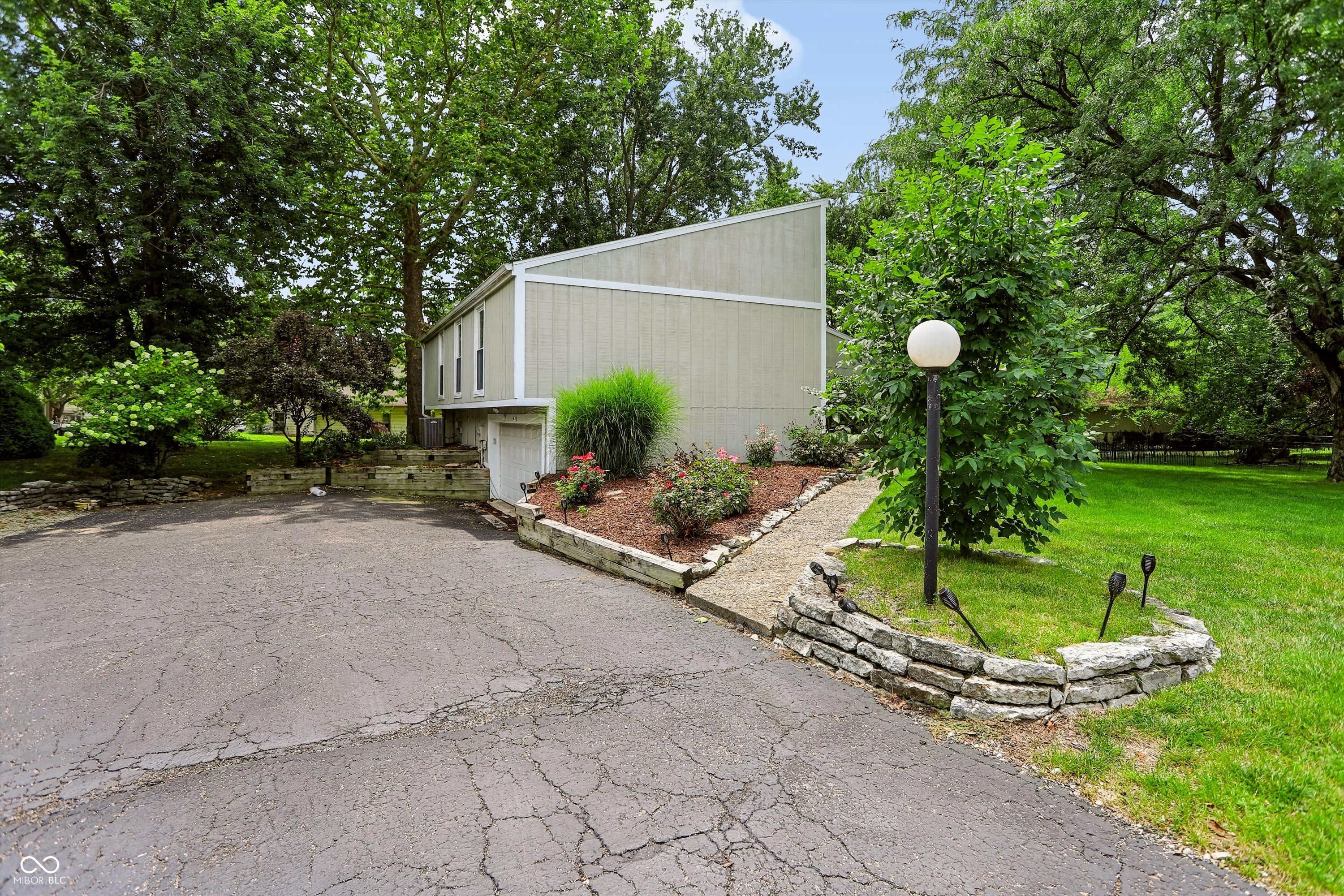 2nd image of 5830 Elderberry Rd, Noblesville, IN 46062 | MLS# 22116179