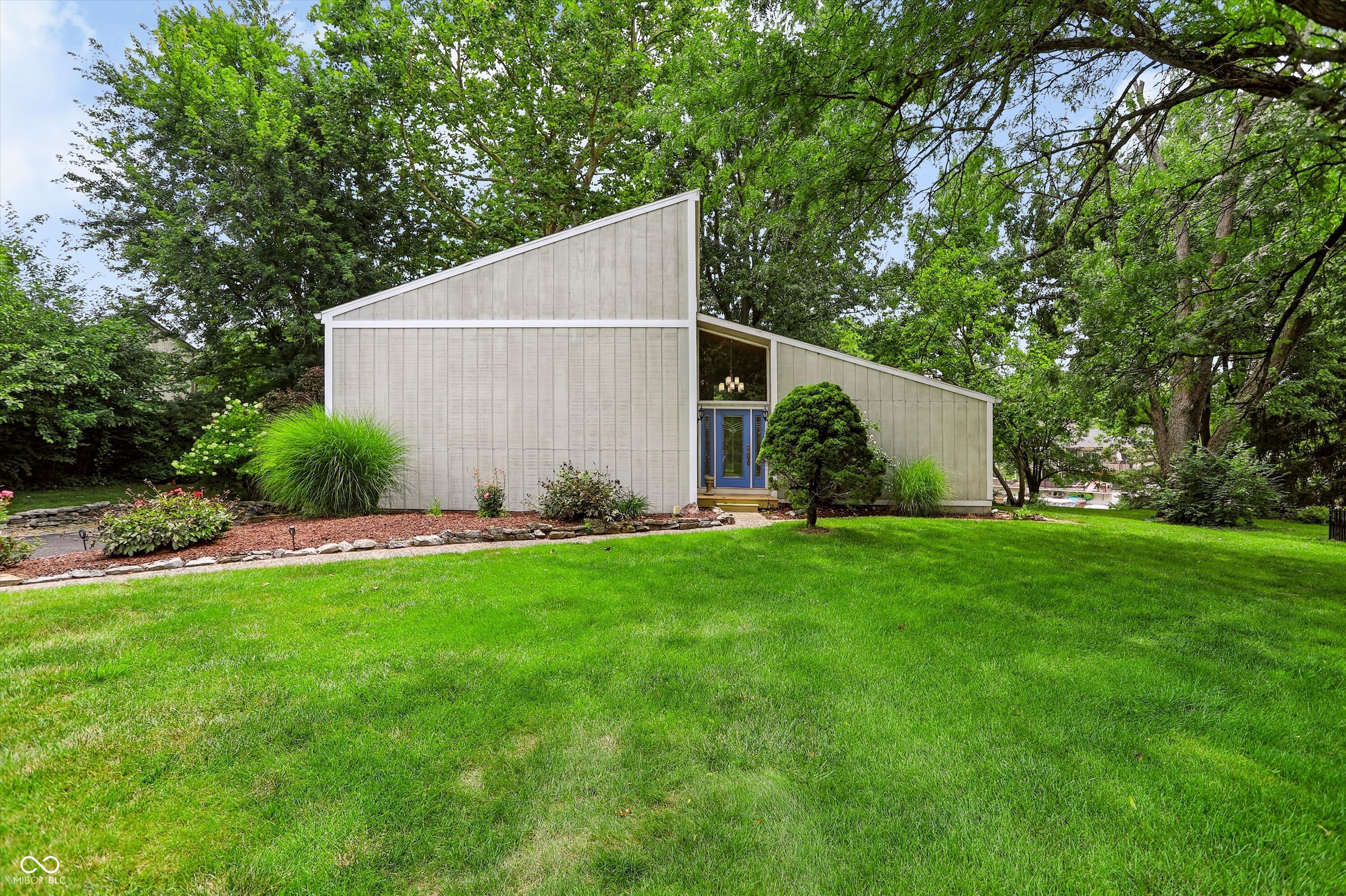 1st image of 5830 Elderberry Rd, Noblesville, IN 46062 | MLS# 22116179