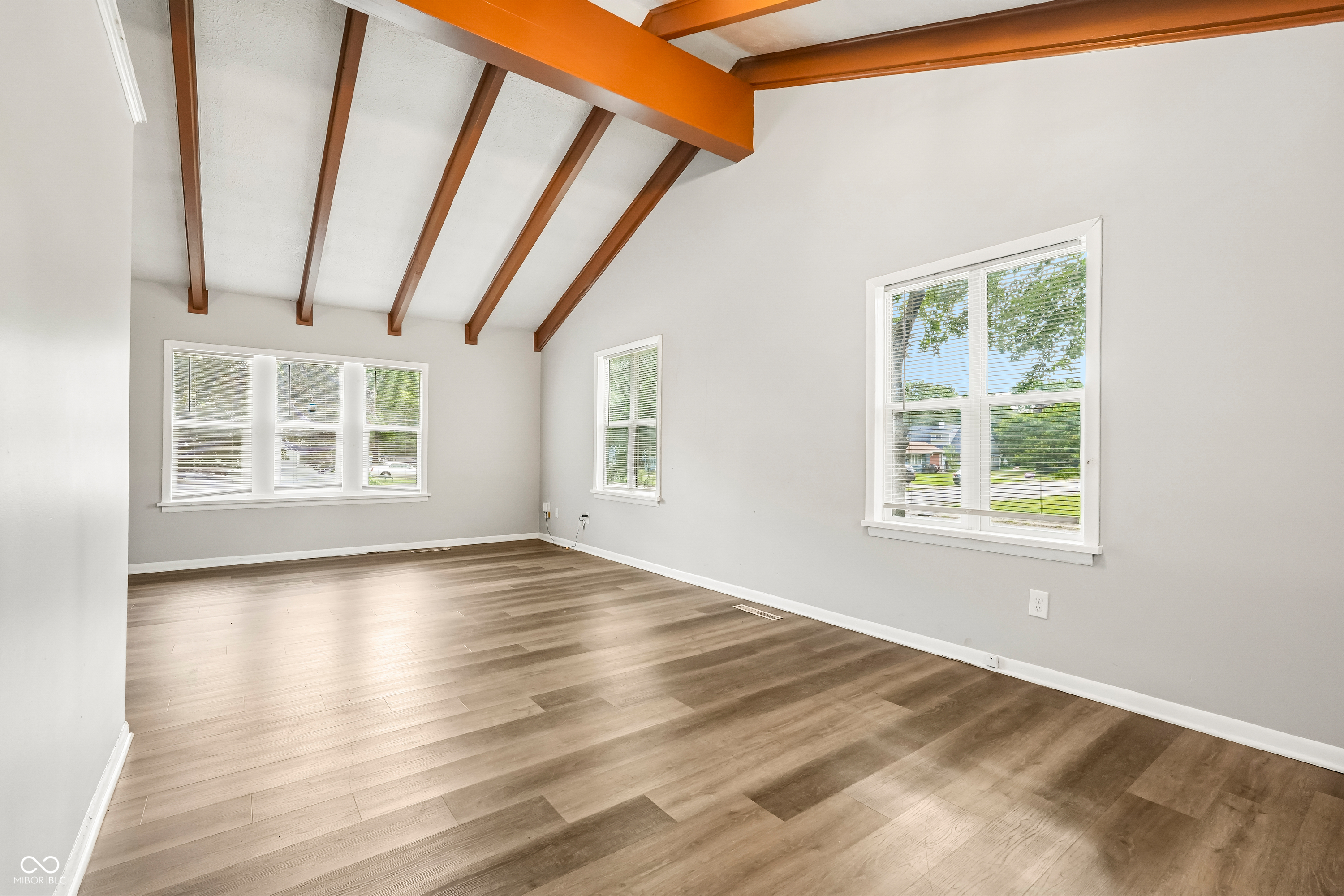3rd image of 6147 E 40Th St, Indianapolis, IN 46226 | MLS# 22116325