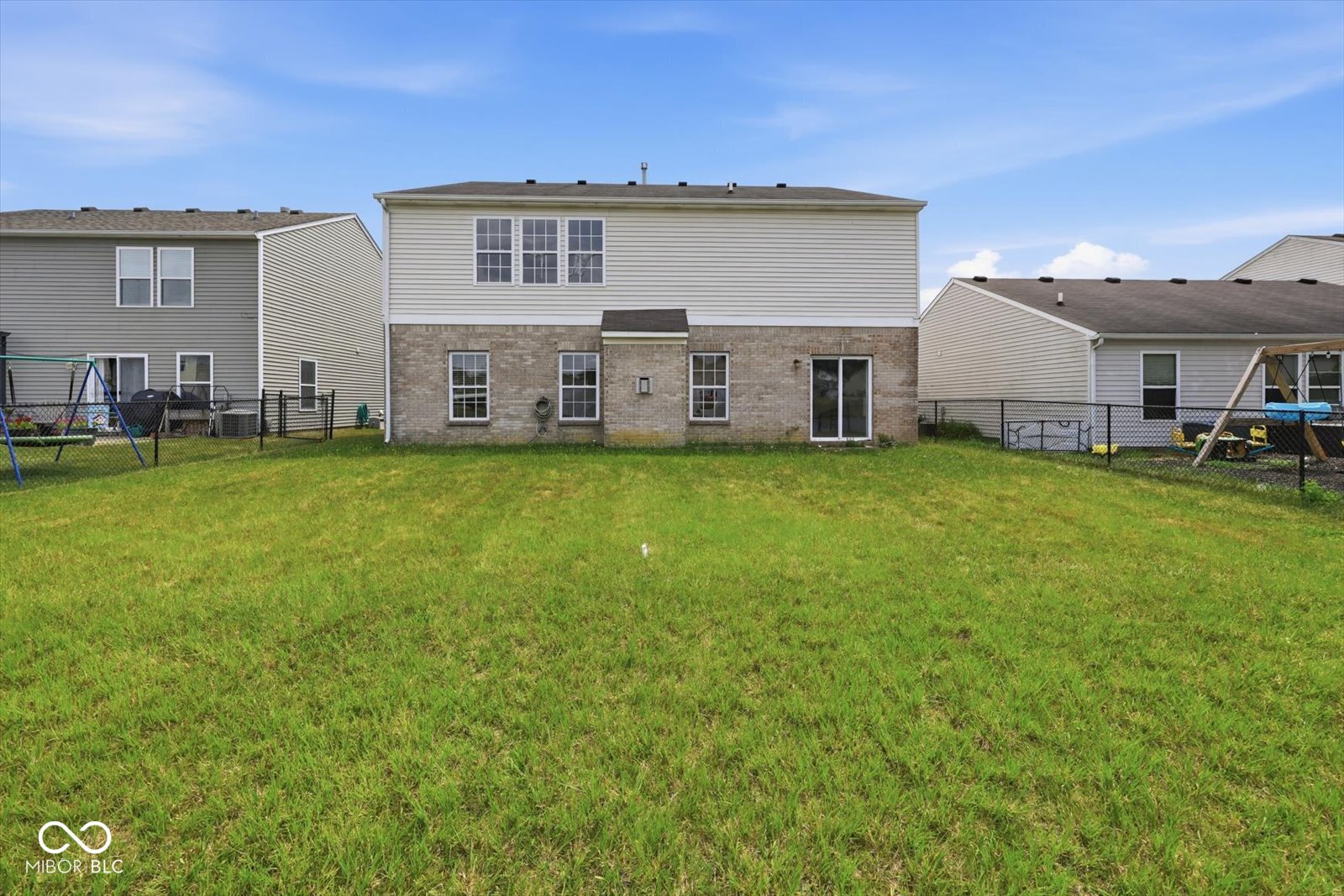 4th image of 819 Highpointe Blvd, Shelbyville, IN 46176 | MLS# 22116326
