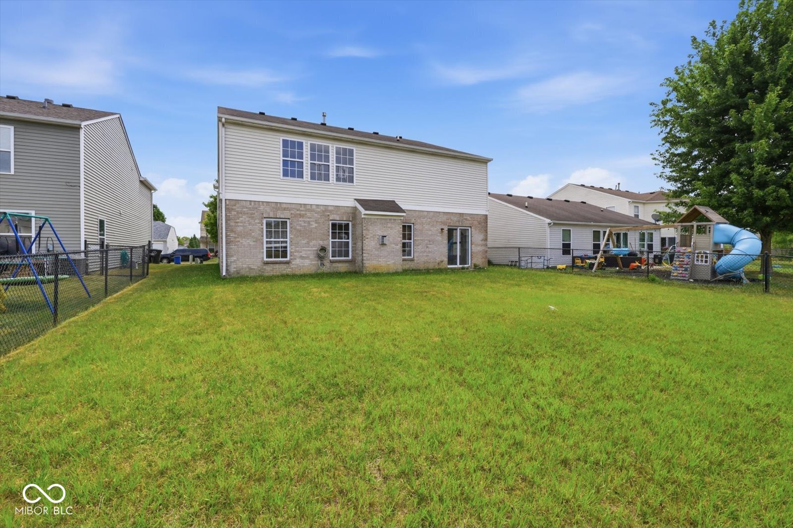 3rd image of 819 Highpointe Blvd, Shelbyville, IN 46176 | MLS# 22116326