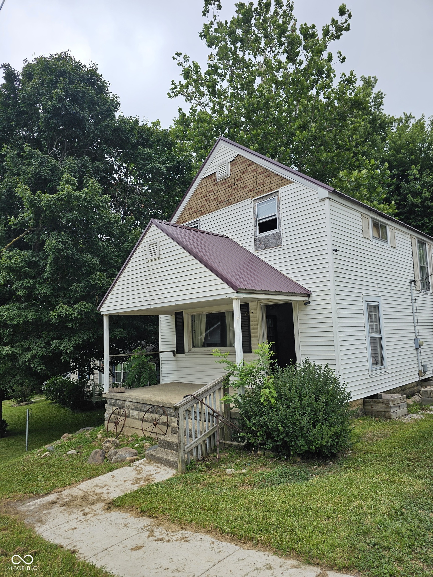 2nd image of 307 N Cross St, Waveland, IN 47989 | MLS# 22116393