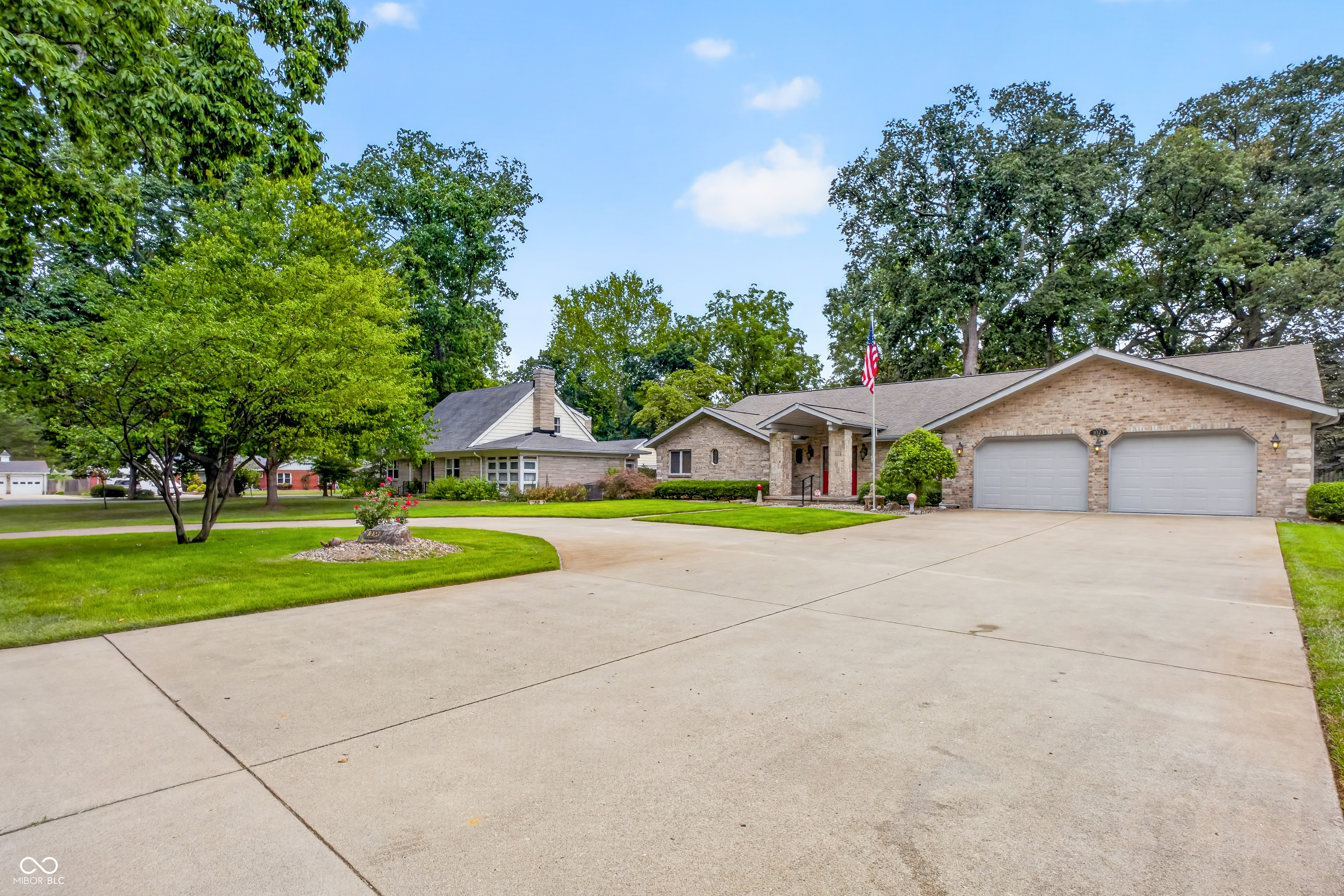 3rd image of 1023 Hawthorne Dr, Columbus, IN 47203 | MLS# 22116513