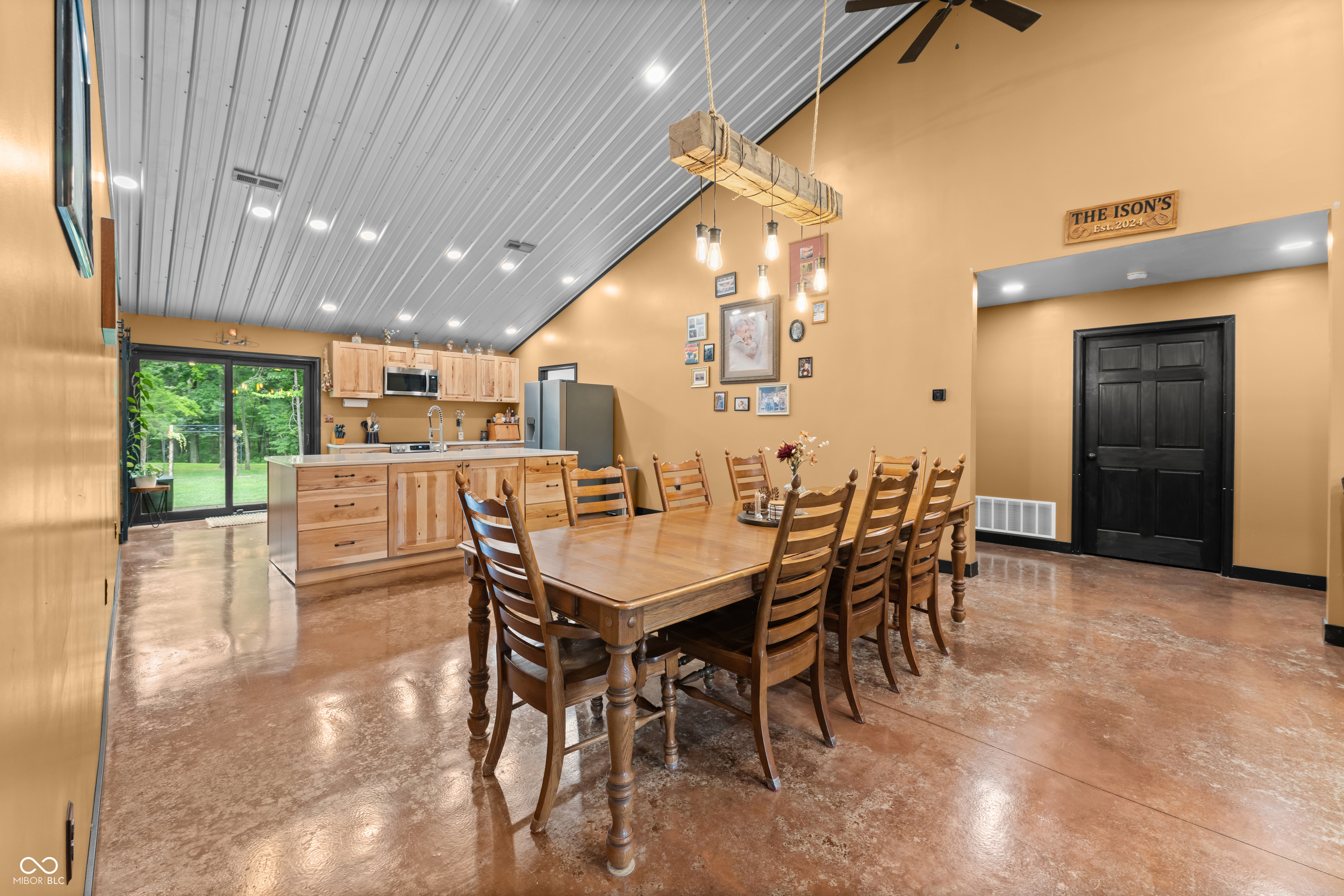 4th image of 8513 E Green Acres Rd, Columbus, IN 47201 | MLS# 22116555