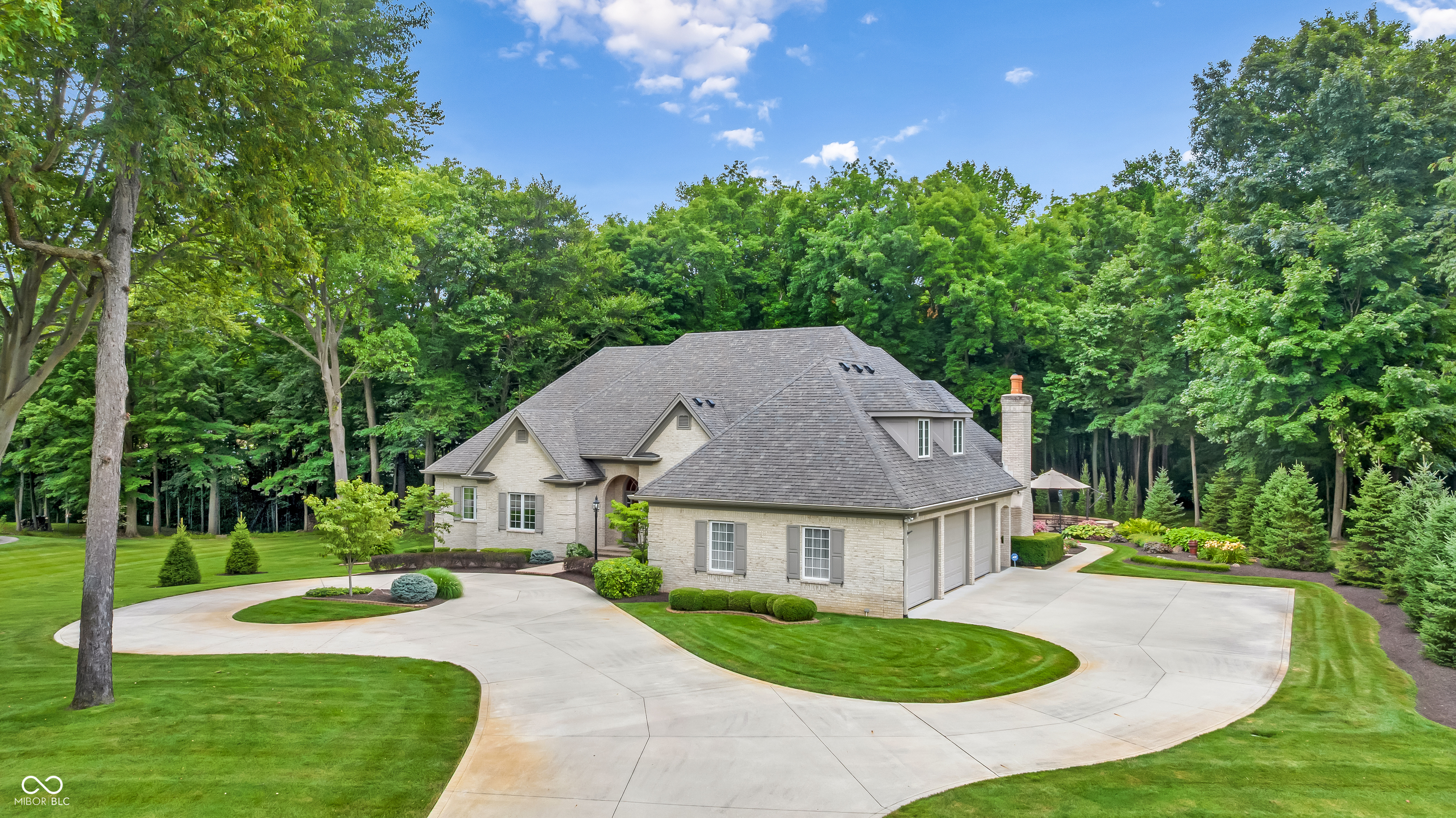 4th image of 924 Woodcrest Wy, Anderson, IN 46012 | MLS# 22116562
